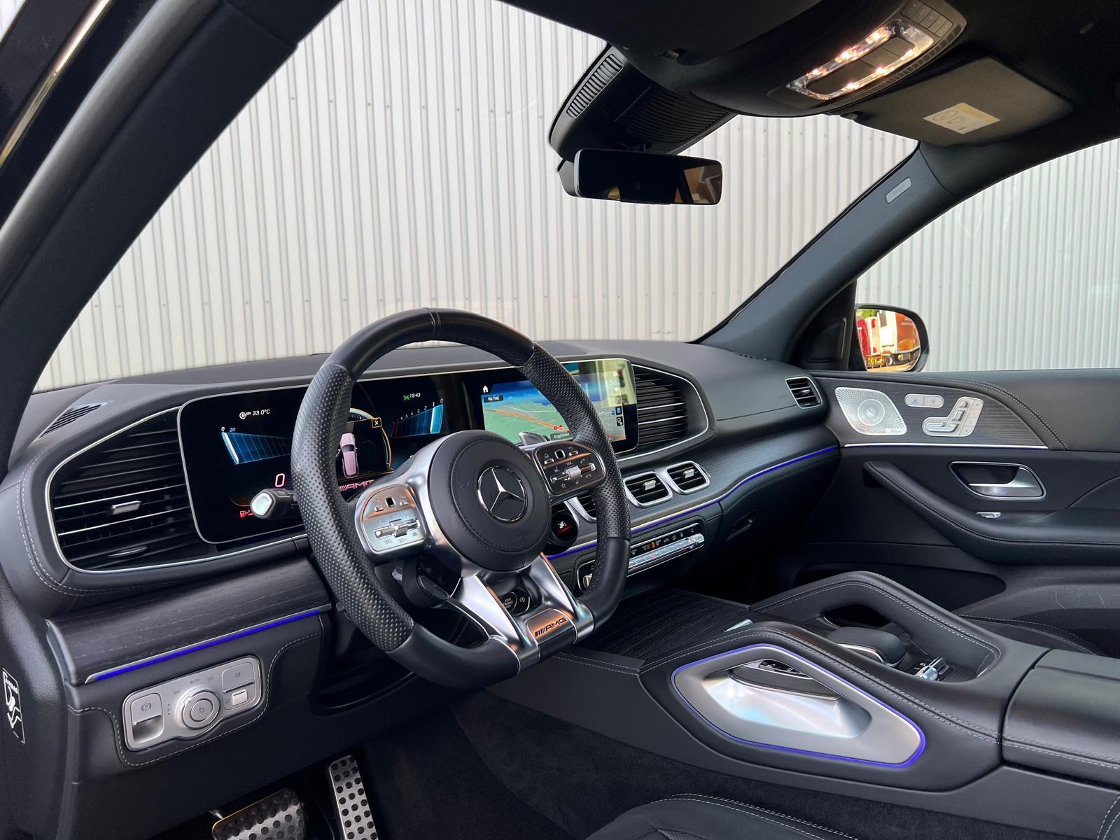 MERCEDES-BENZ GLE 63 S AMG Limited Black Performance 4Matic+ 9G-Speedshift-image-9
