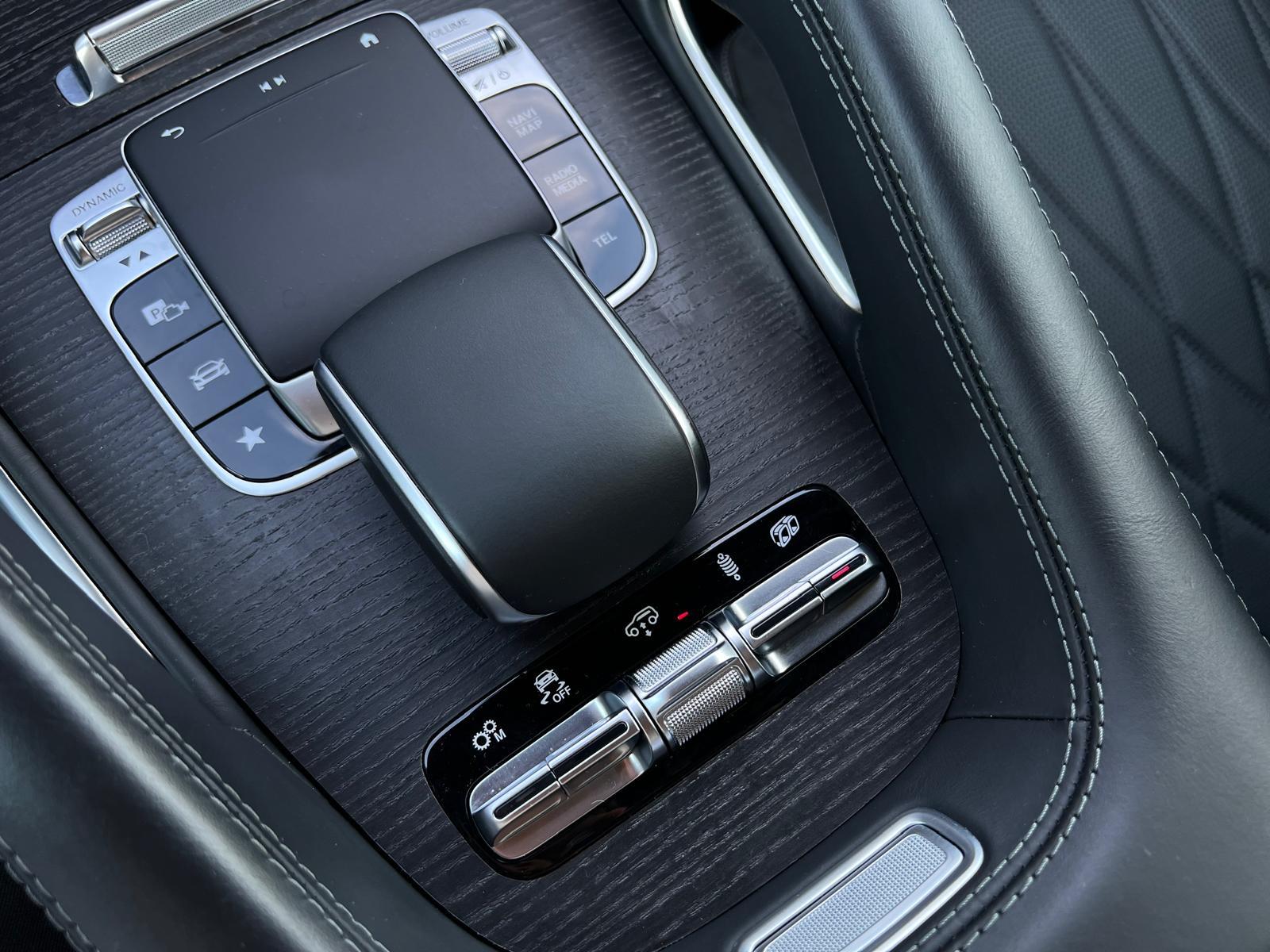 MERCEDES-BENZ GLE 63 S AMG Limited Black Performance 4Matic+ 9G-Speedshift-image-31