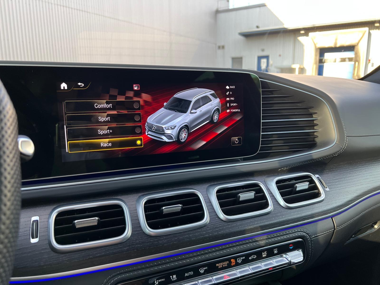 MERCEDES-BENZ GLE 63 S AMG Limited Black Performance 4Matic+ 9G-Speedshift-image-19