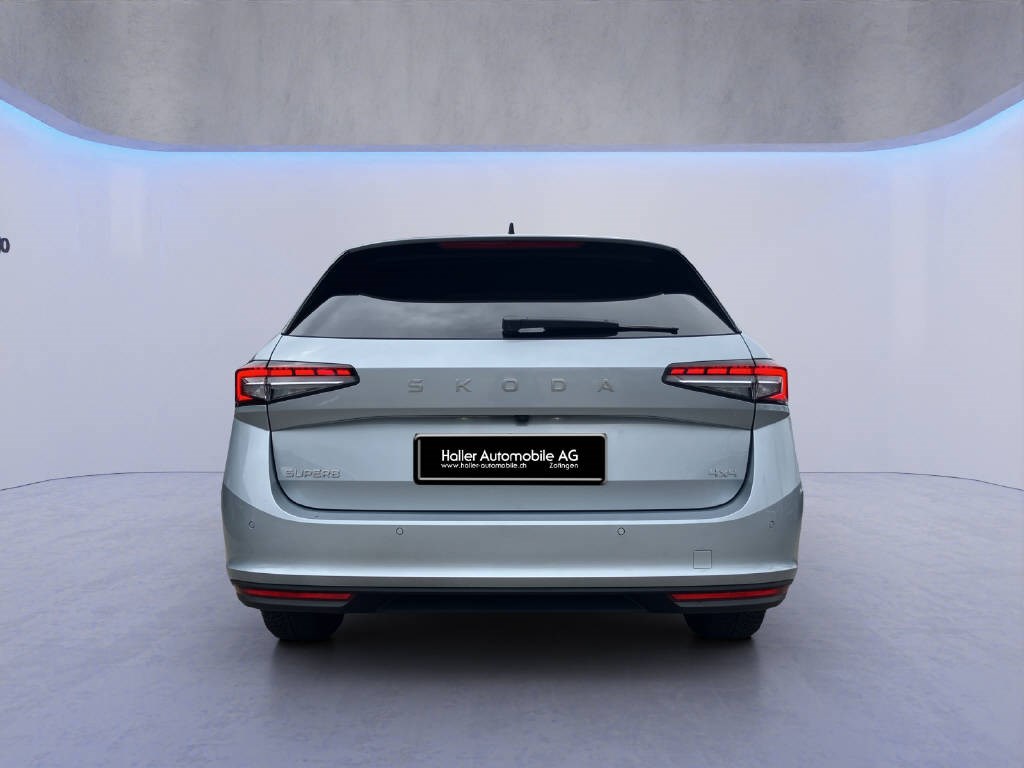 SKODA Superb Combi 2.0 TDI Selection 4x4 DSG-showroom-element-3