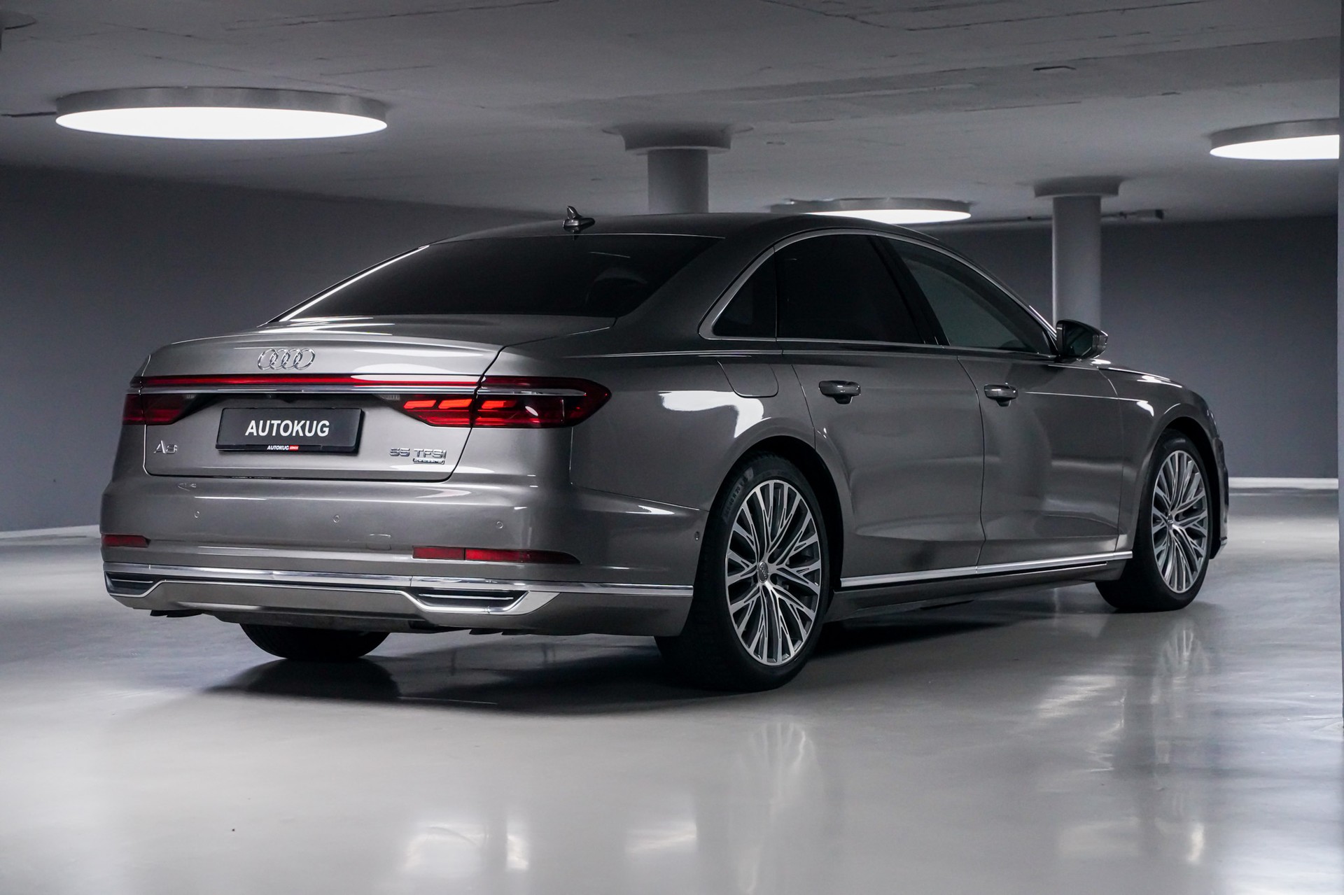 AUDI A8 55 TFSI quattro tiptronic-showroom-element-3