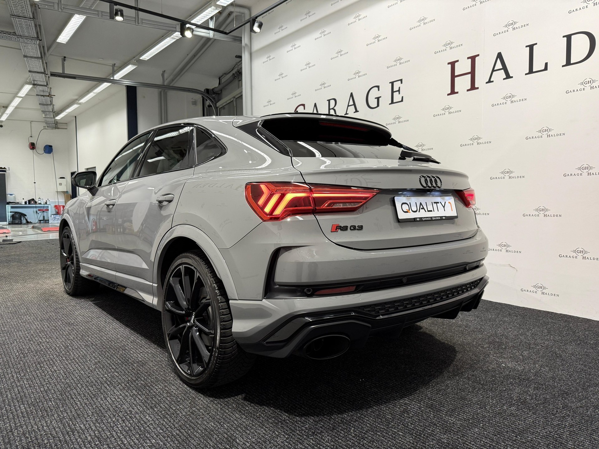 AUDI RS Q3 Sportback 2.5 TFSI quattro S-Tronic-image-5