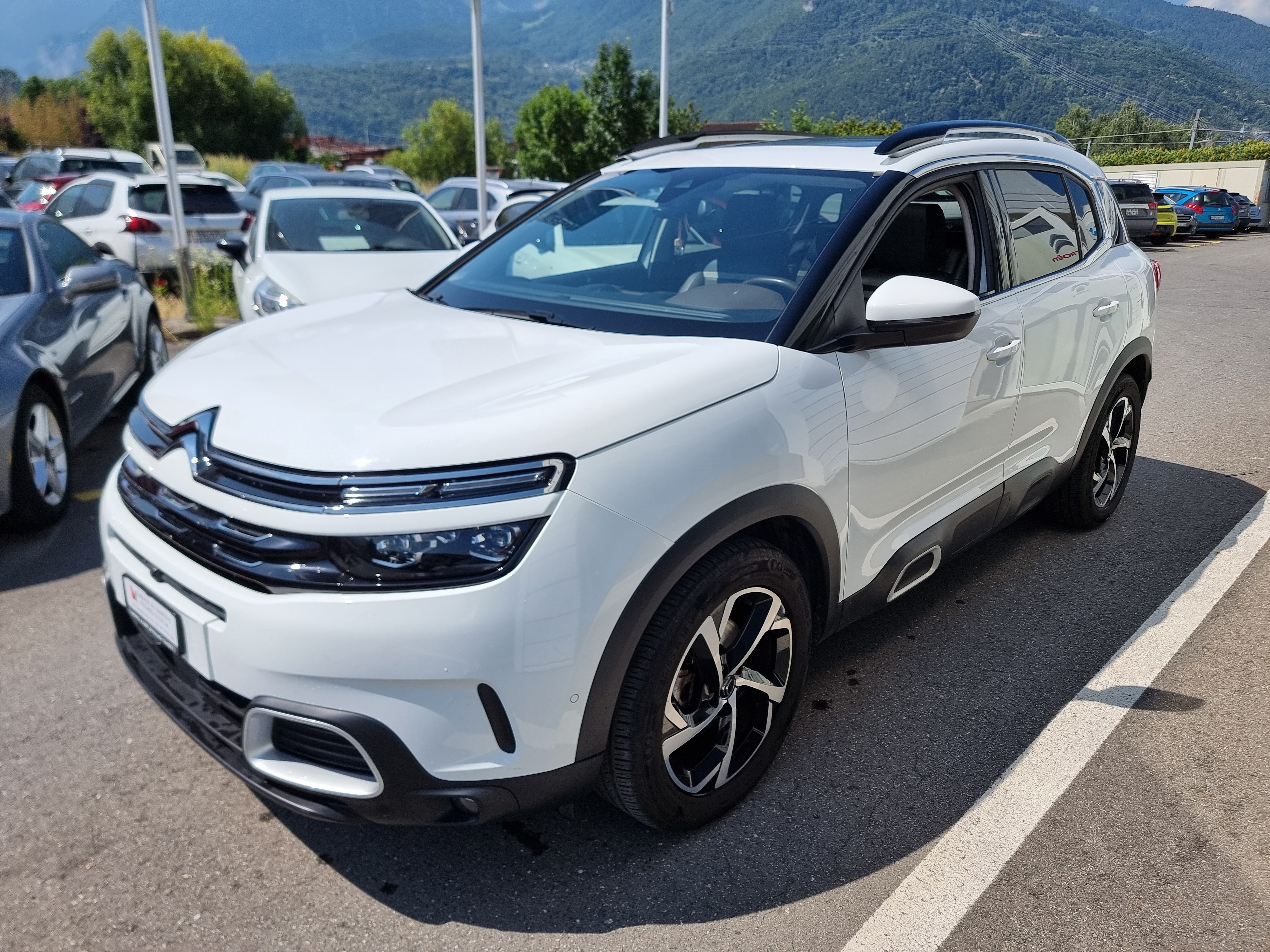 CITROEN C5 Aircross 1.6i (SUV / Geländewagen) Citroen CITROEN C5 Aircross 1.6i (SUV / Geländewagen)
