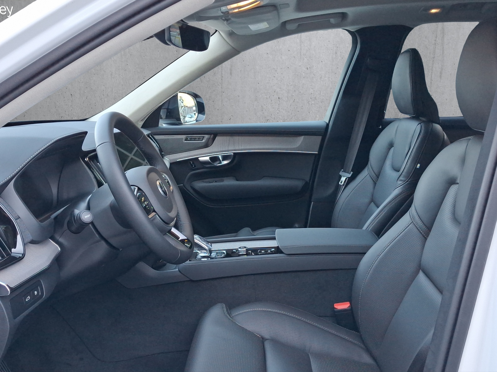 Image VOLVO XC90 XC90 T8 eAWD PluginHybrid Ultra Dark Geartronic