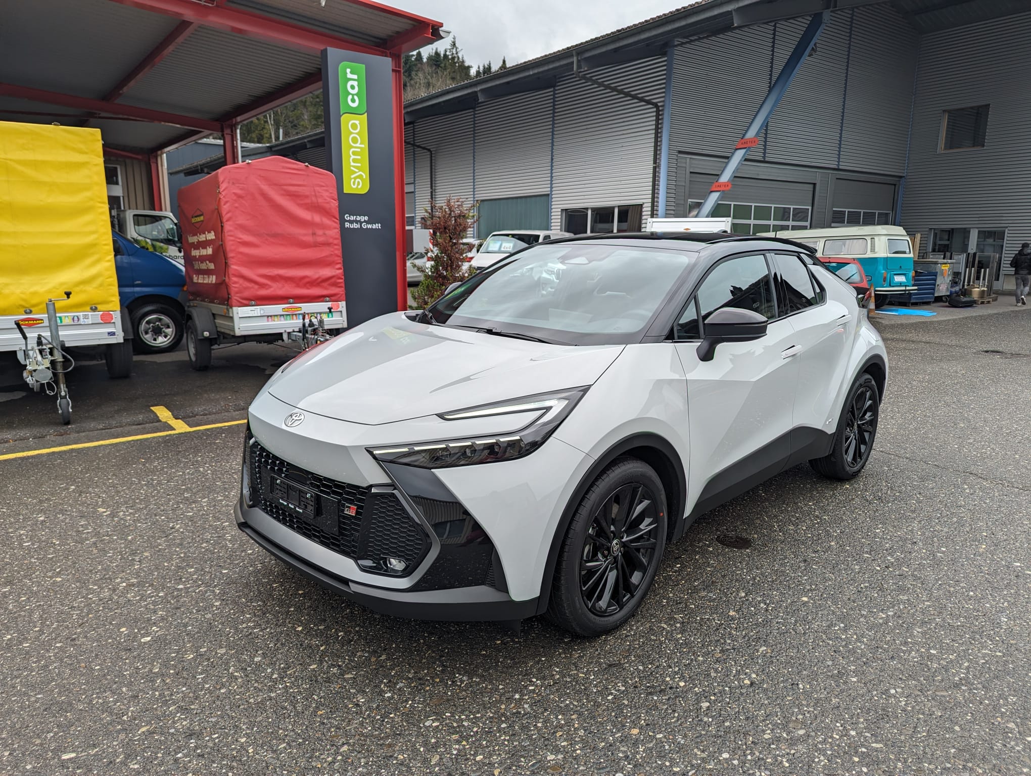 TOYOTA C-HR 2.0 (SUV / Gelndewagen)