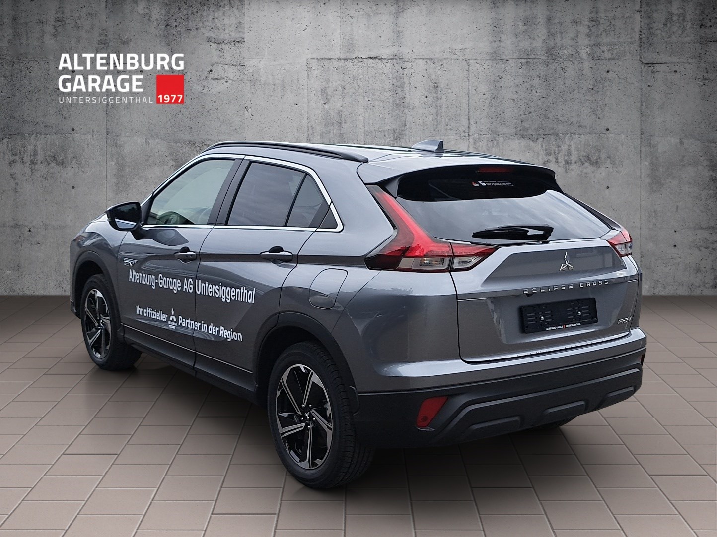 MITSUBISHI Eclipse Cross 2.4 PHEV Inform-showroom-element-2