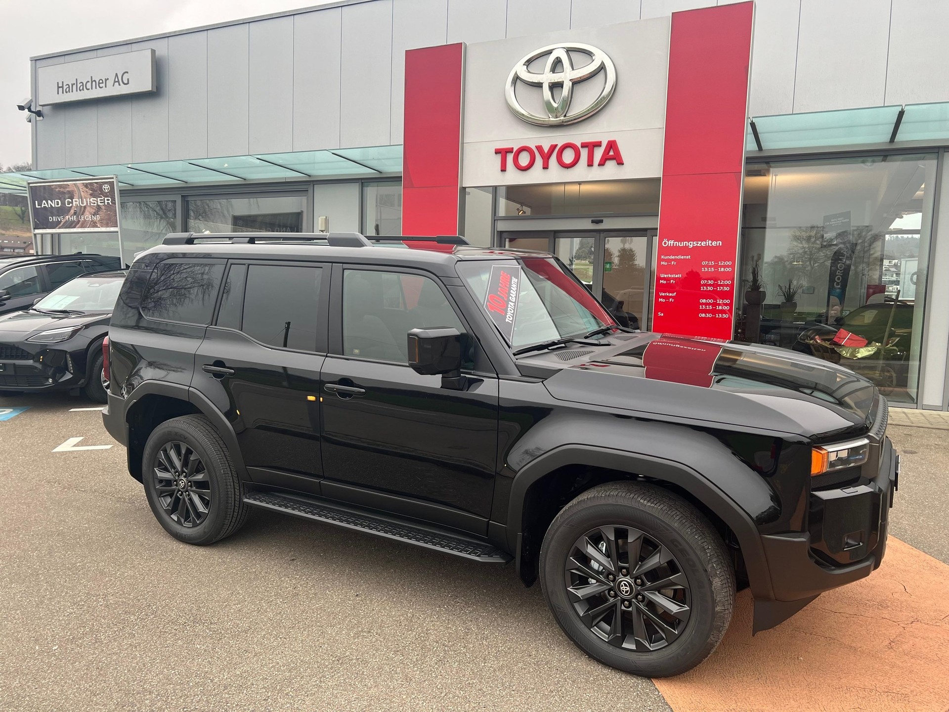 TOYOTA Land Cruiser 2.8 D Invincible