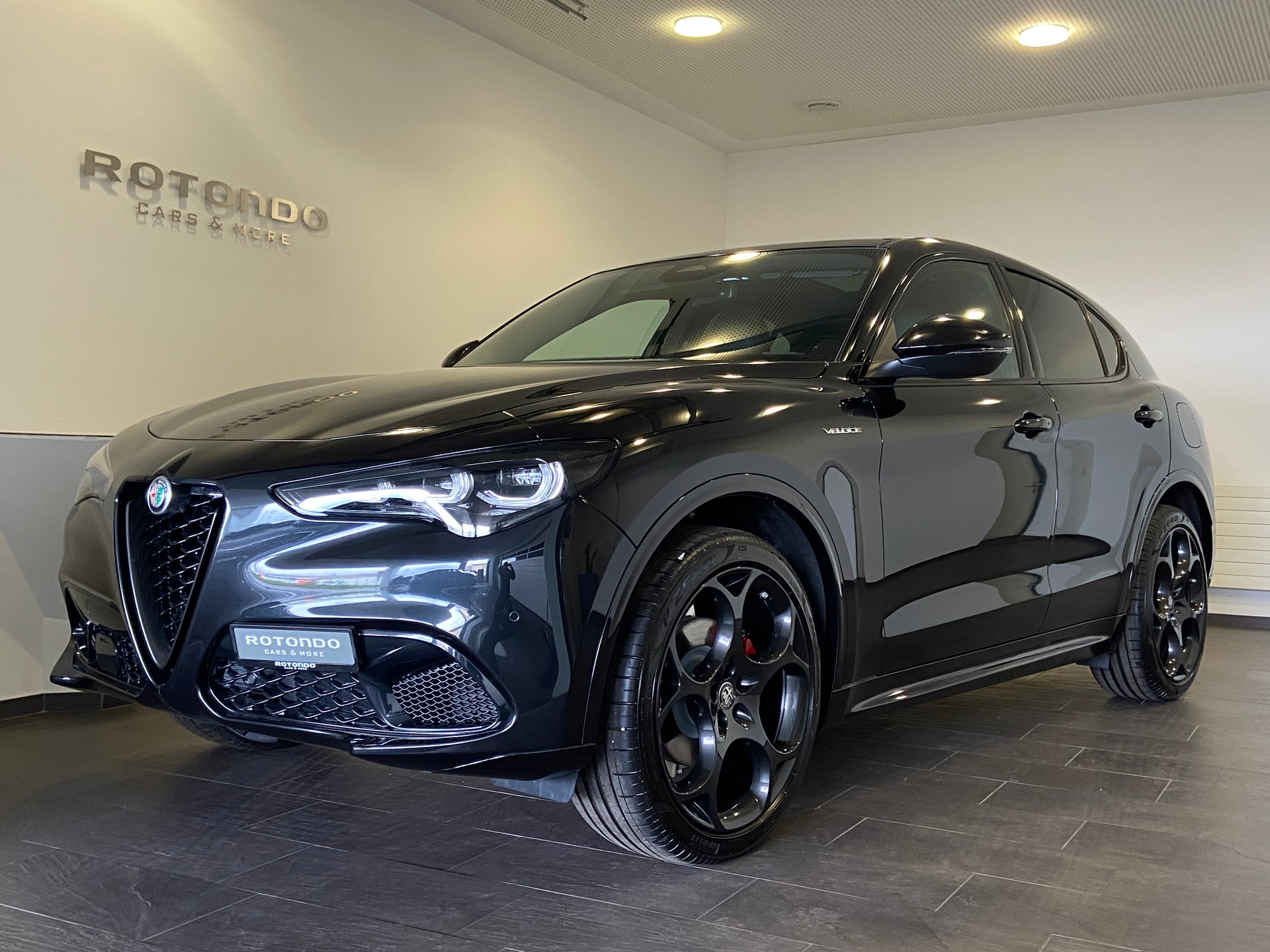 ALFA ROMEO Stelvio 2.0 Veloce Pack Premium Sky Tow Hook Q4 AT8