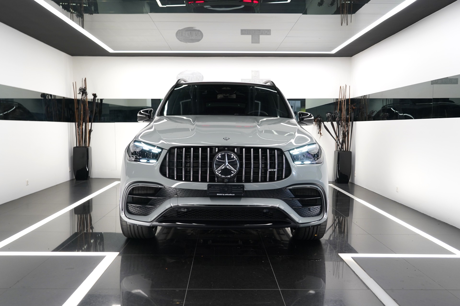 MERCEDES-BENZ GLE 63 S AMG 4Matic+ BRABUS-showroom-element-2