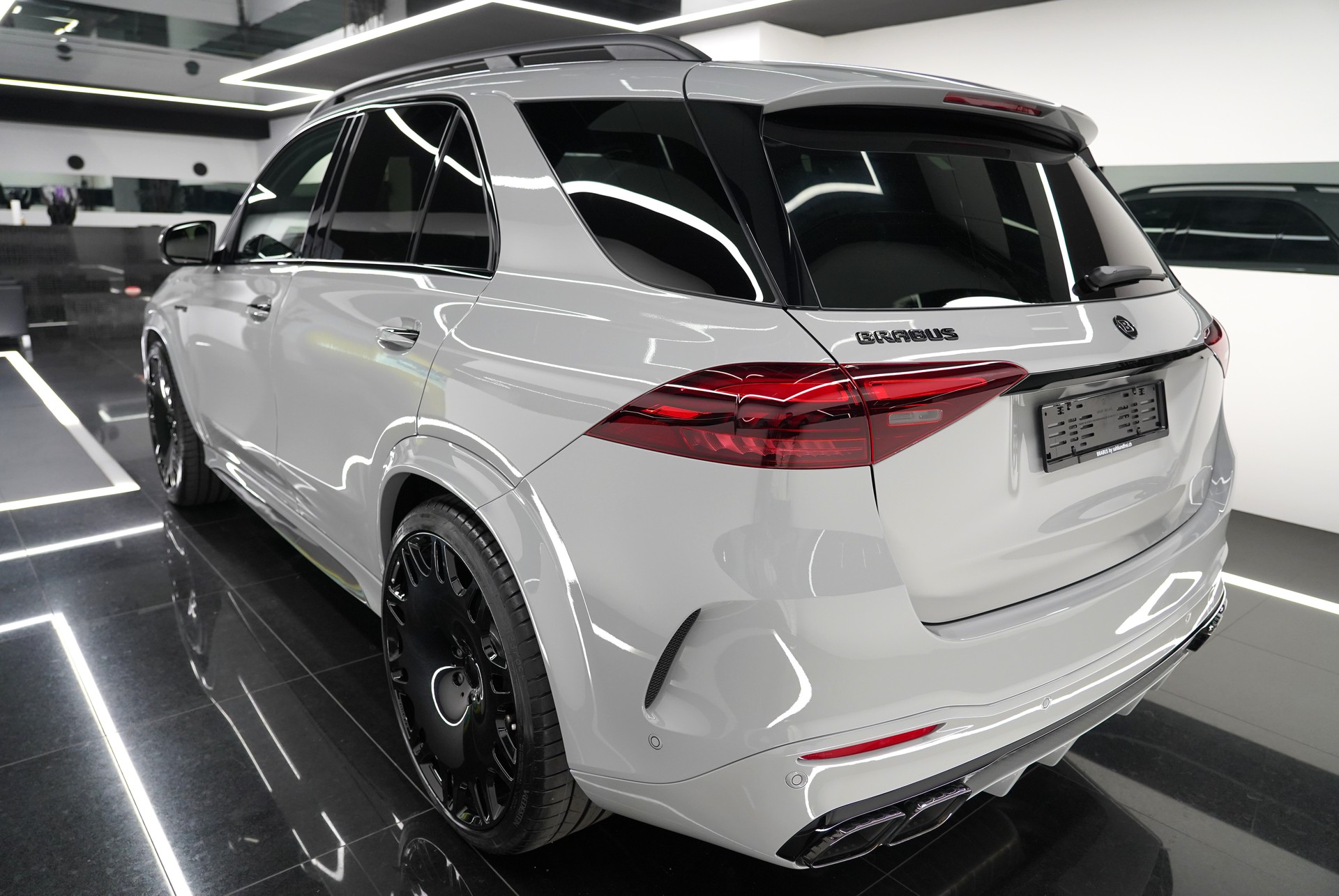 MERCEDES-BENZ GLE 63 S AMG 4Matic+ BRABUS-image-4