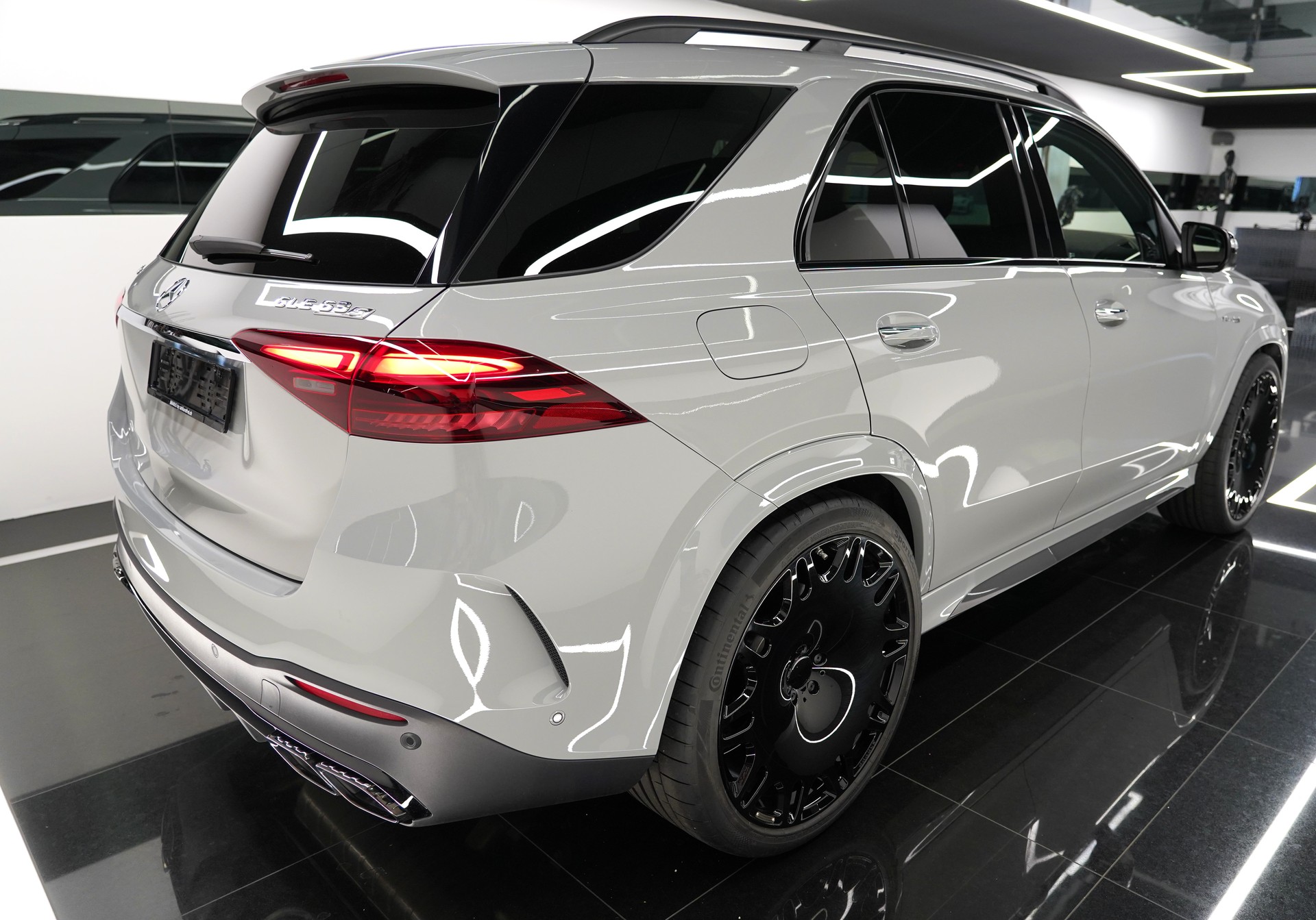 MERCEDES-BENZ GLE 63 S AMG 4Matic+ BRABUS-showroom-element-3
