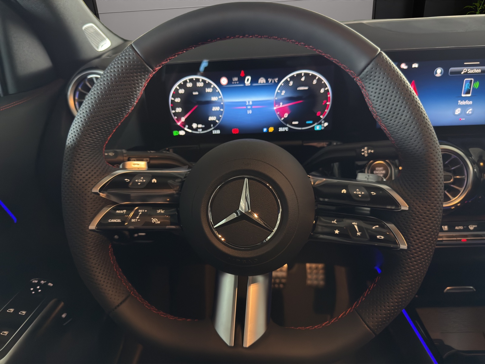 Image MERCEDES-BENZ GLA-200 GLA 200 7G-DCT