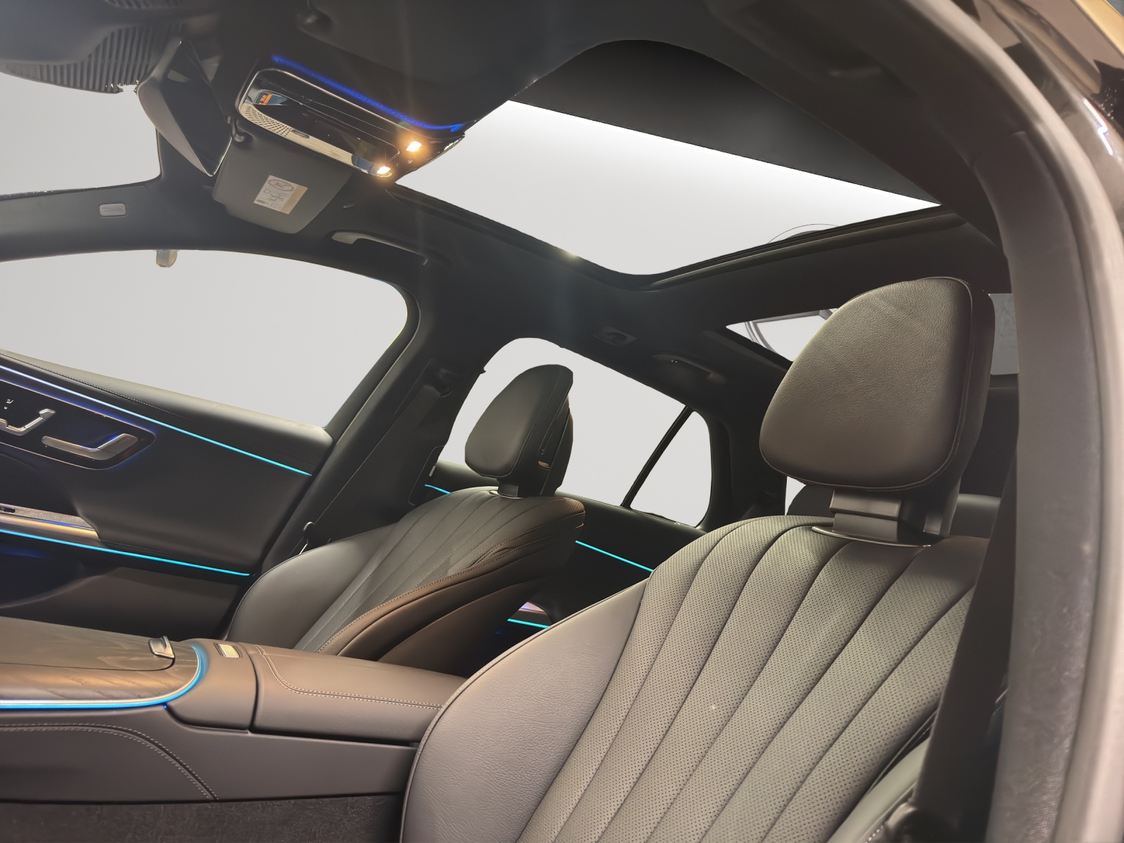 Image MERCEDES-BENZ E-220 E 220 d T 4Matic 9G-Tronic