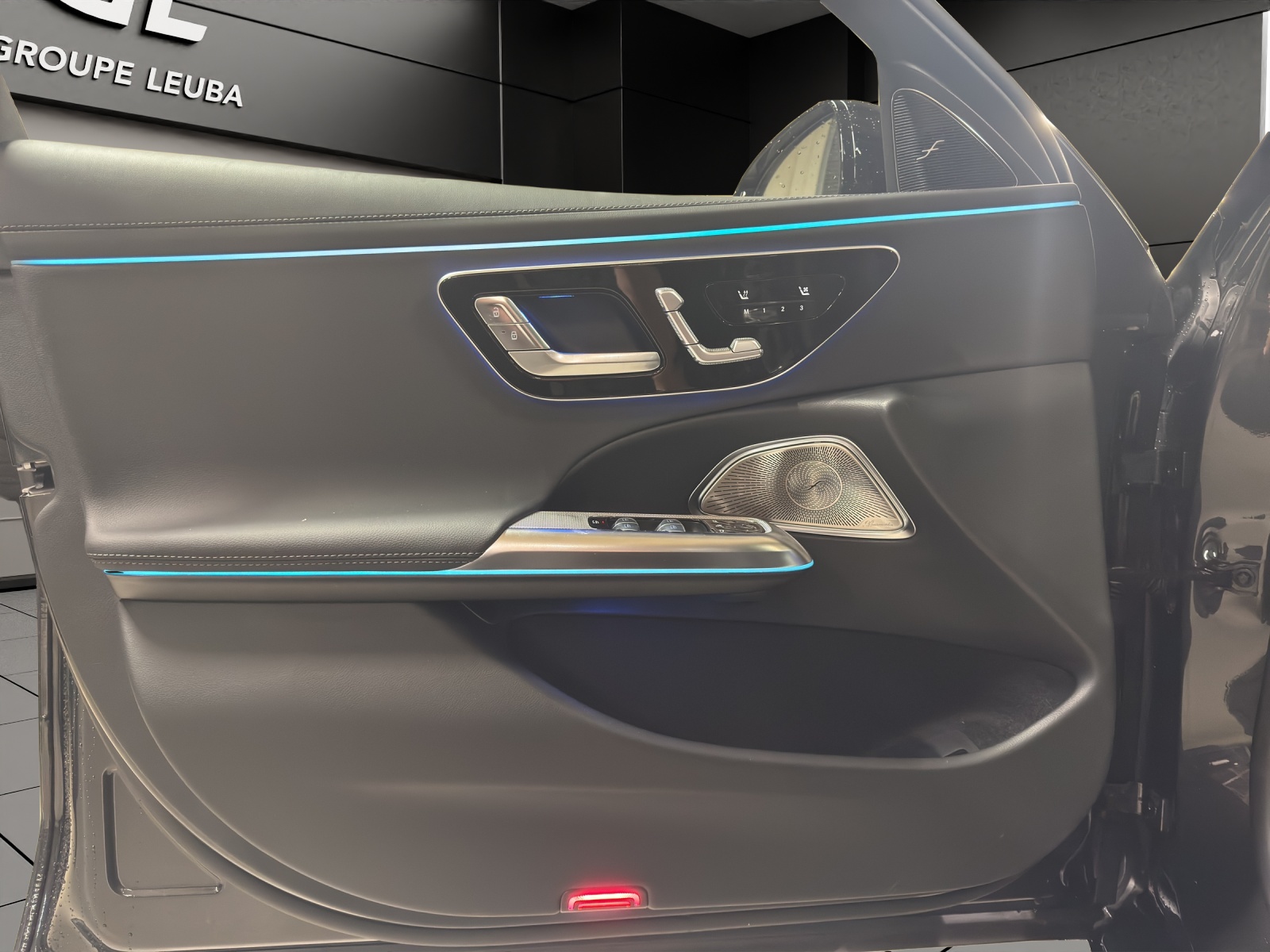 Image MERCEDES-BENZ E-220 E 220 d T 4Matic 9G-Tronic