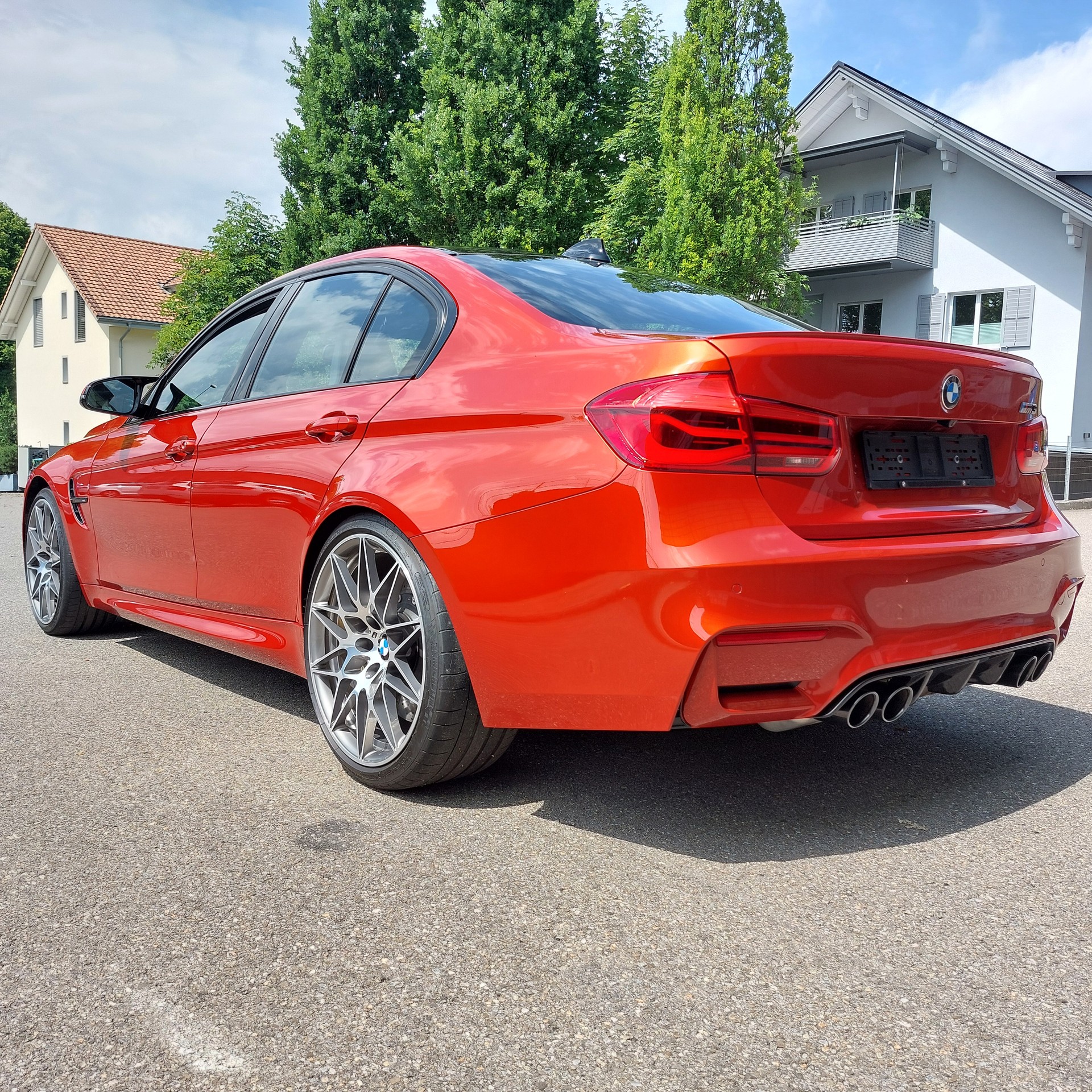 954831278.jpg?w=1920&q=90