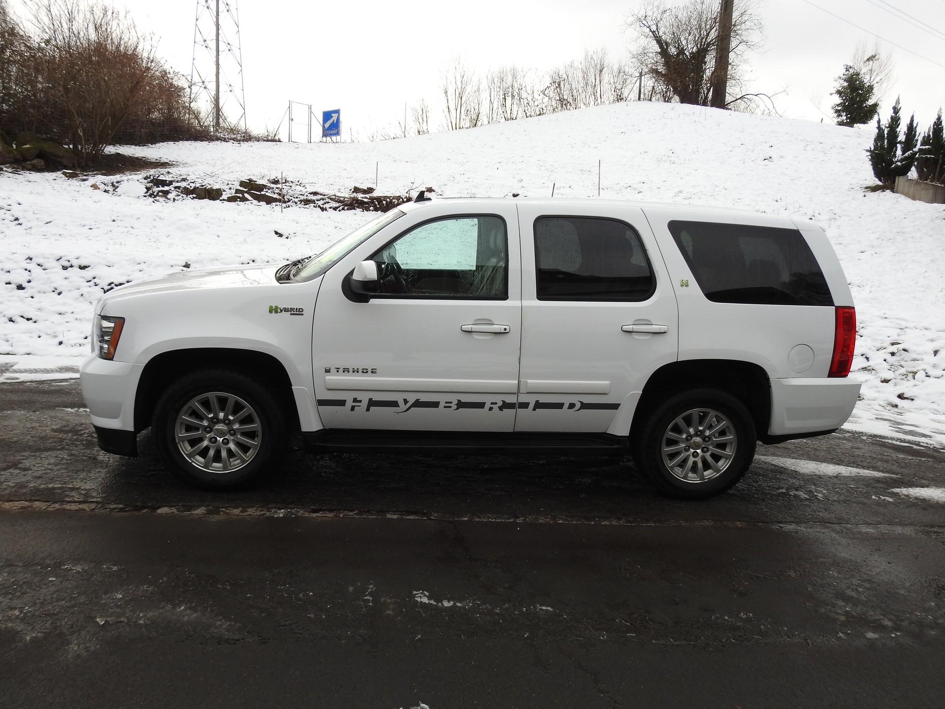 CHEVROLET Hybrid 600-showroom-element-1