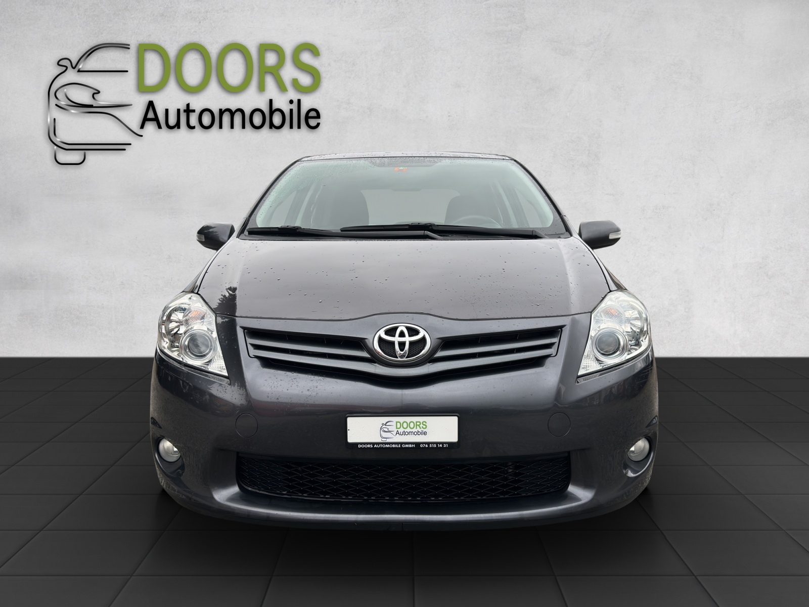 TOYOTA AURIS 1.6 Luna Sol-showroom-element-1