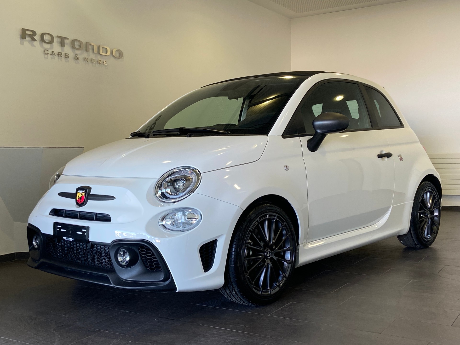 FIAT 595C 1.4 16V Turbo Abarth 595-showroom-element-1