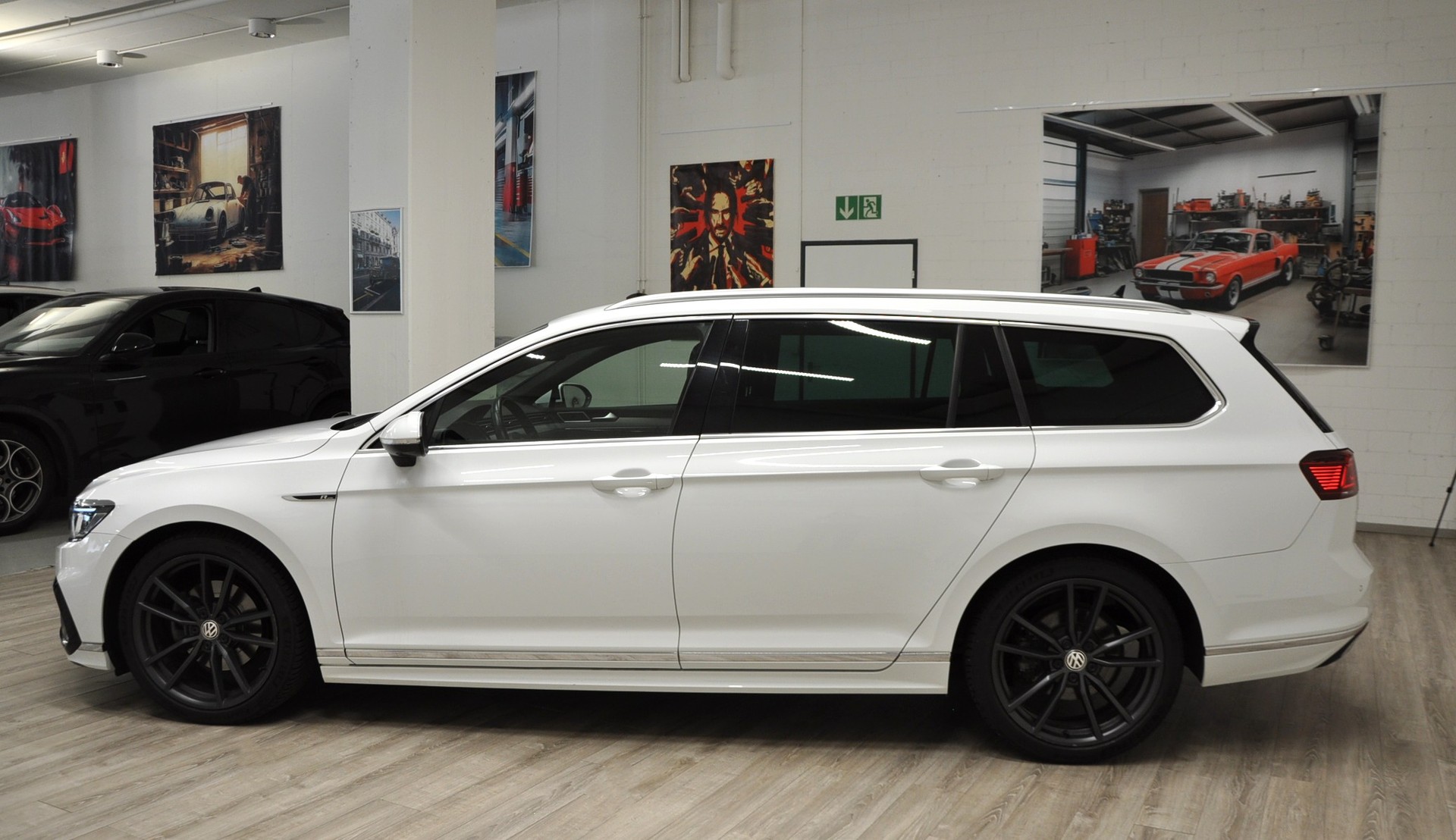 VW Passat 2.0 TDI BMT R- Line Elegance DSG-showroom-element-3
