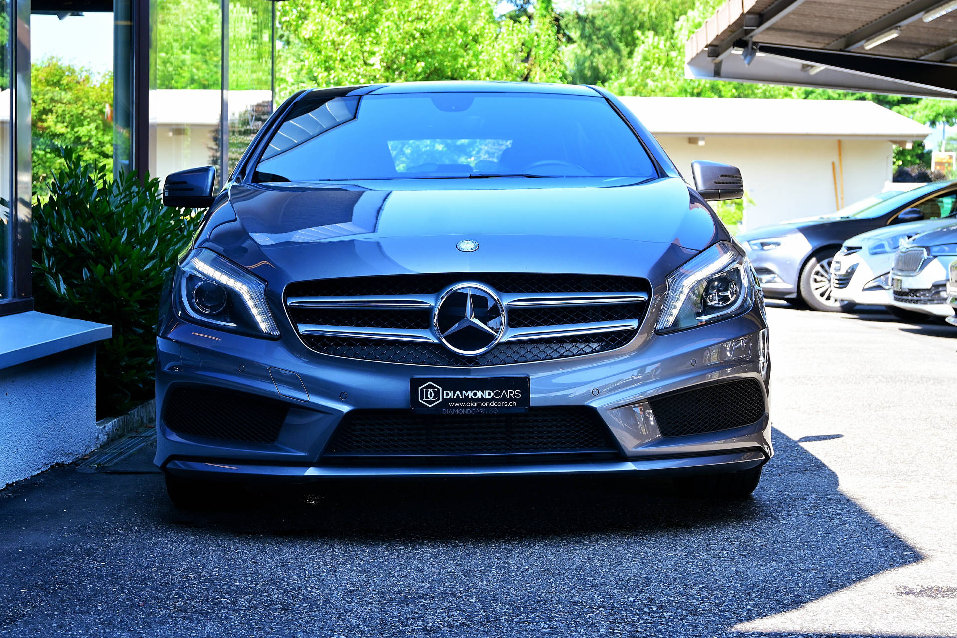 MERCEDES-BENZ A 220 AMG Line 4m-showroom-element-1