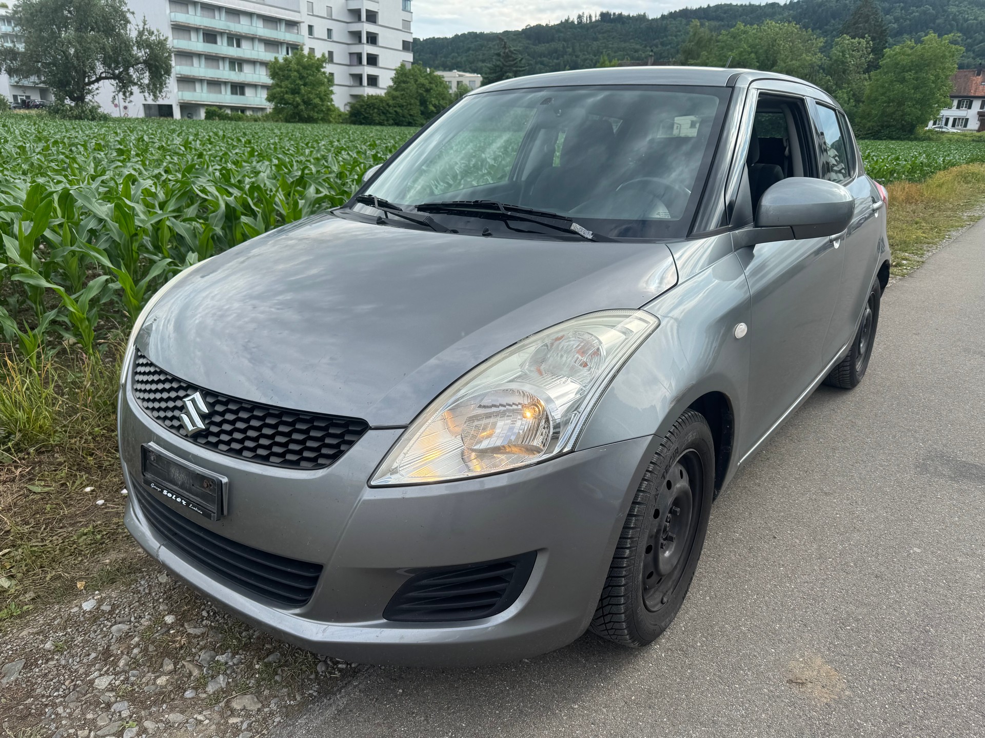 SUZUKI Swift 1.2i 16V GL Top-showroom-element-1