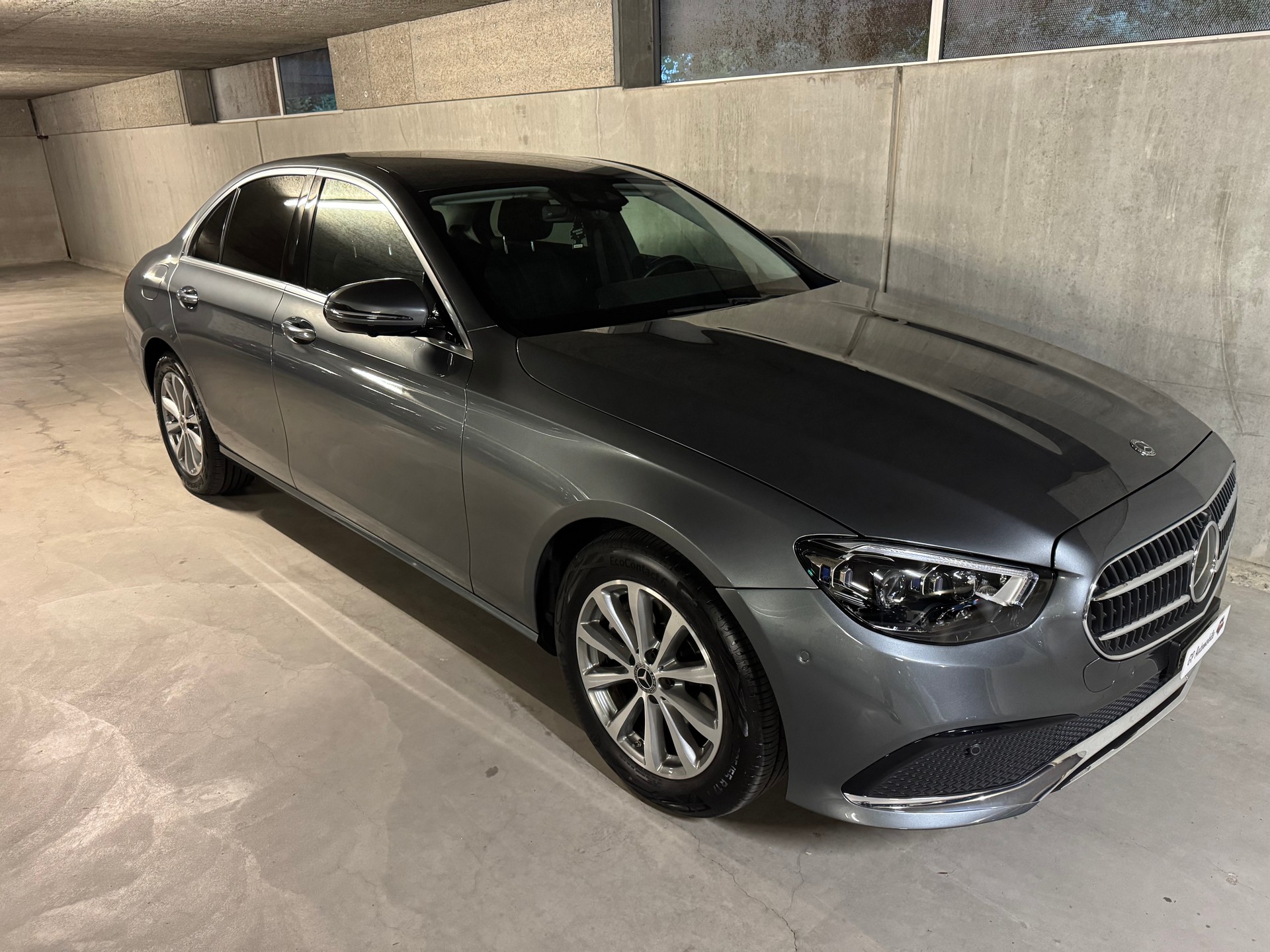 MERCEDES-BENZ E 200 4Matic Avantgarde 9G-Tronic-showroom-element-3