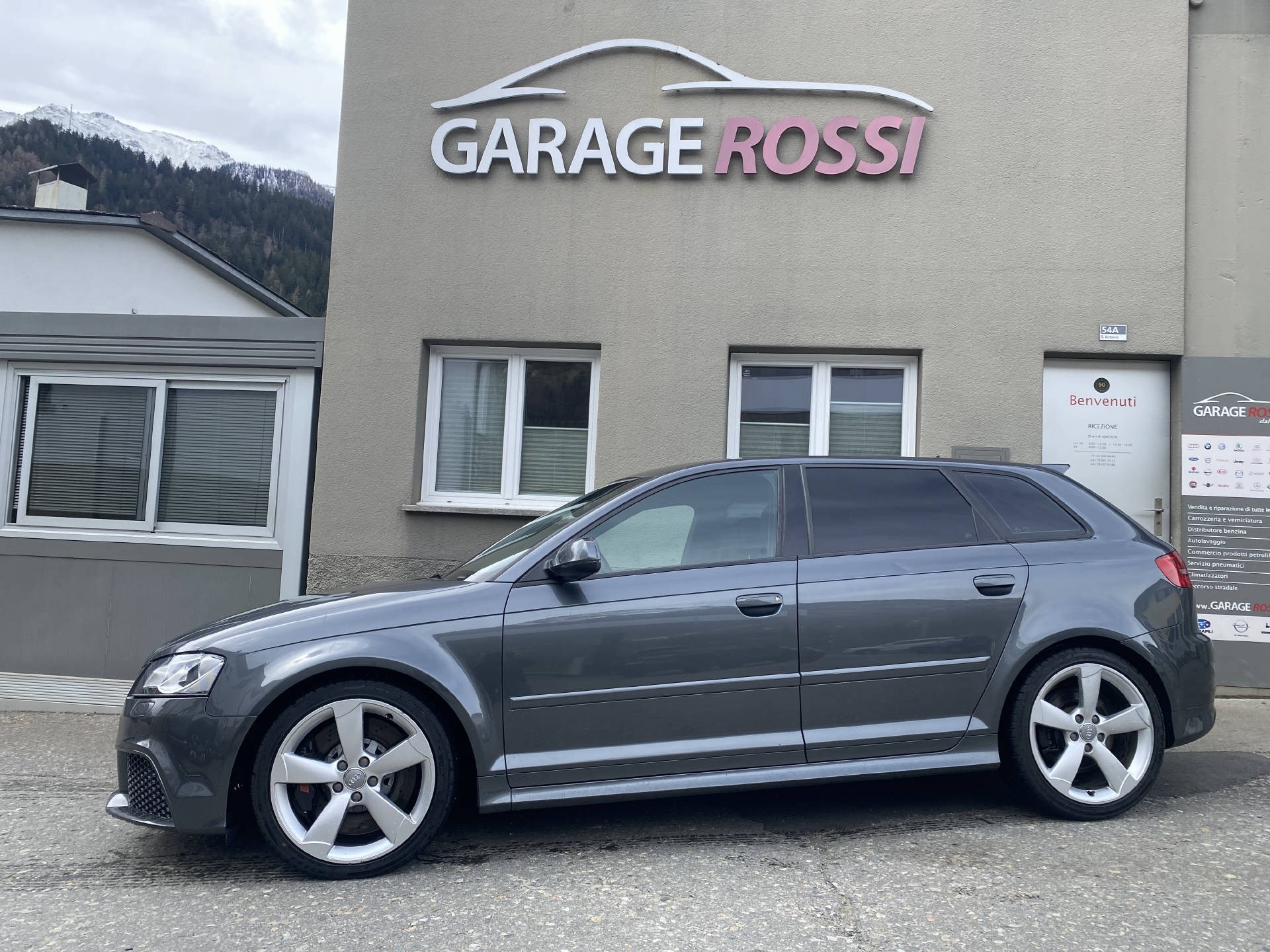 AUDI RS3 Sportback 2.5 T FSI quattro S-Tronic-image-0