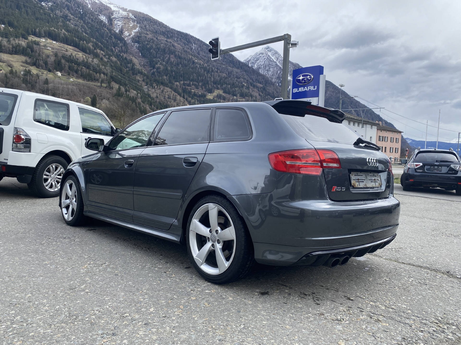 AUDI RS3 Sportback 2.5 T FSI quattro S-Tronic-image-5