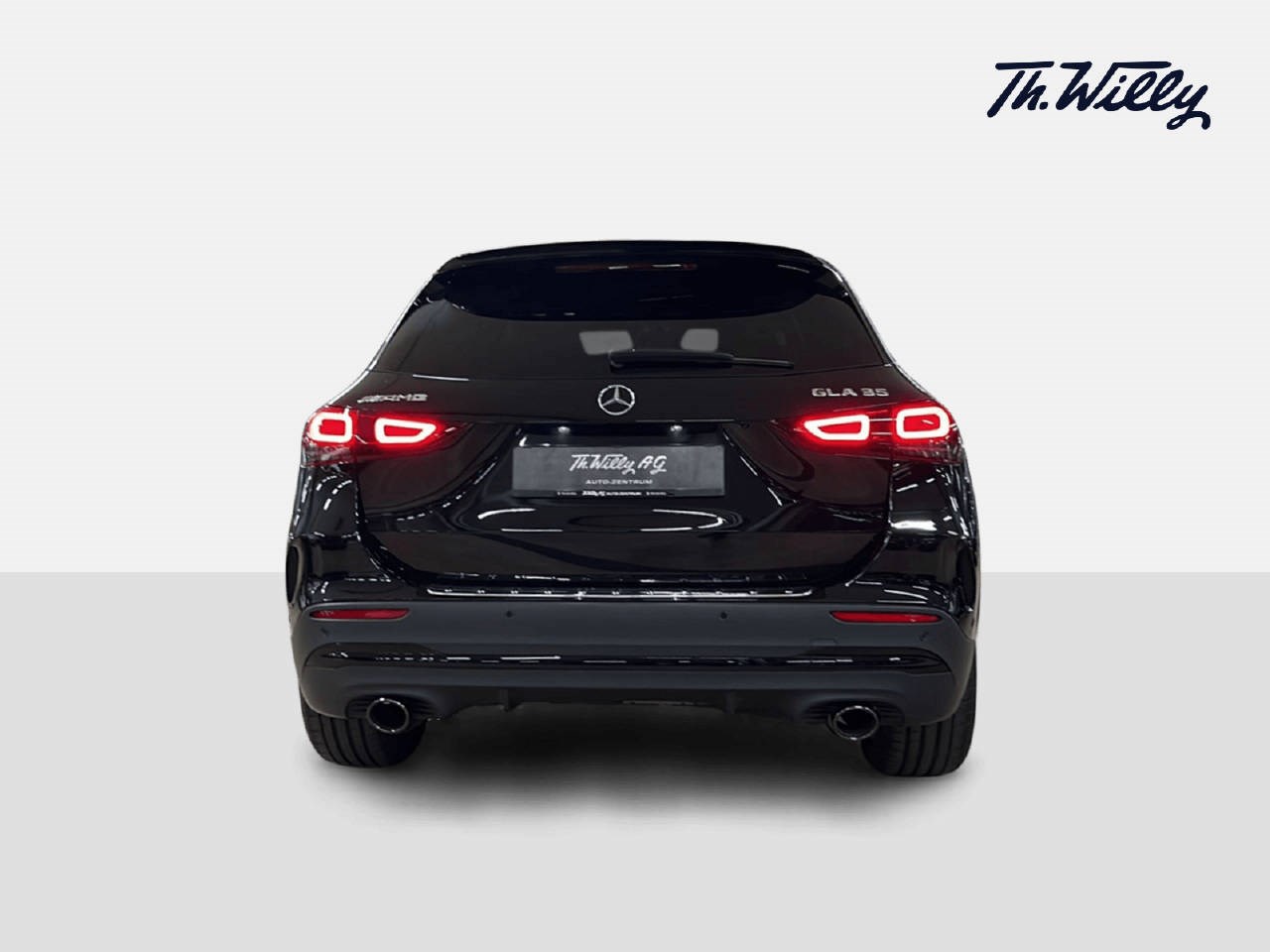 MERCEDES-BENZ GLA 35 AMG 4matic-showroom-element-3