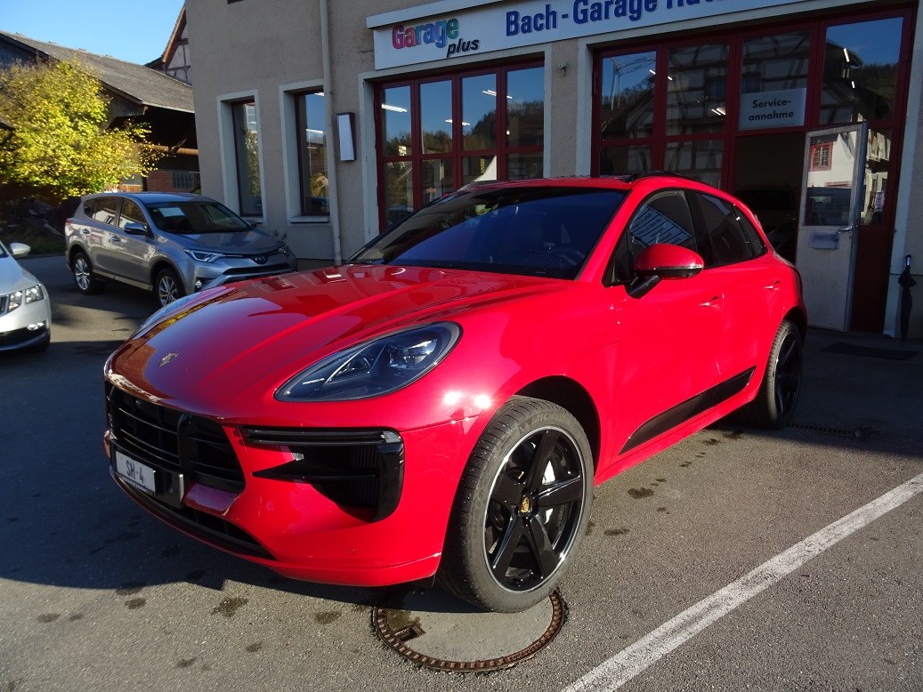 PORSCHE Macan (SUV / Gelndewagen)