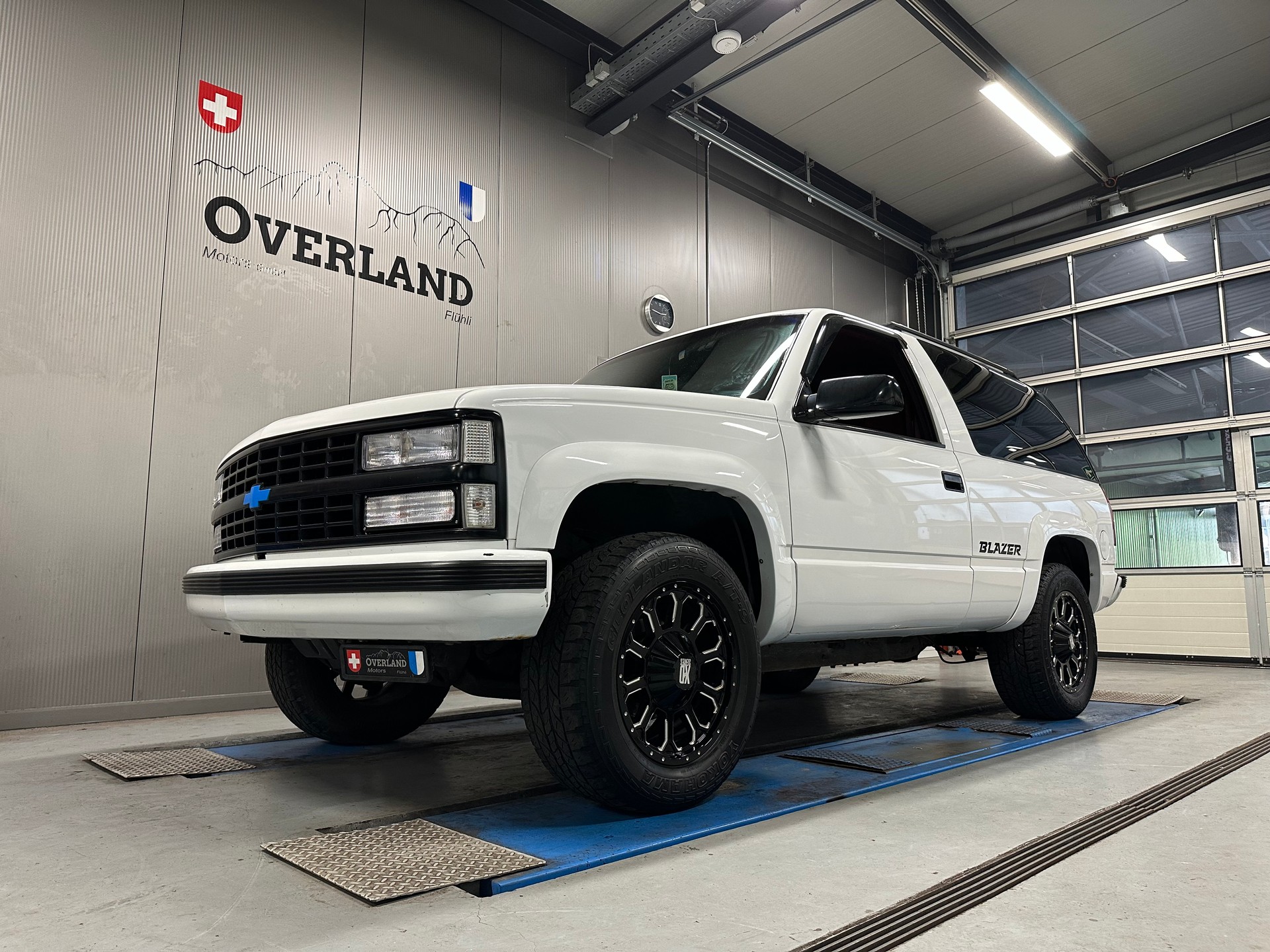 CHEVROLET BLAZER-image-11