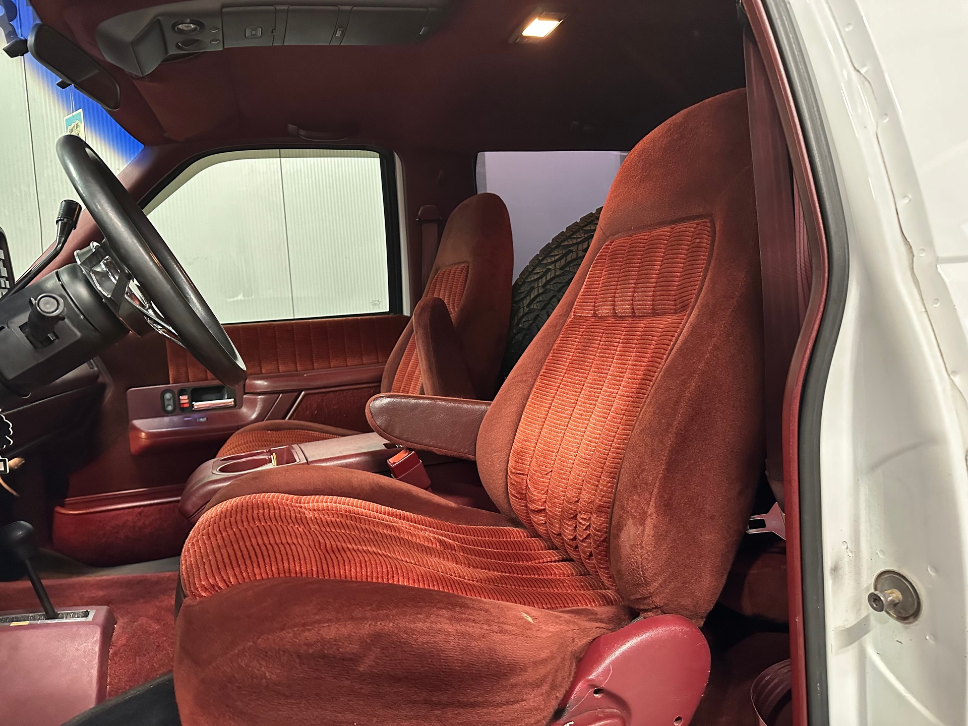 CHEVROLET BLAZER-image-9