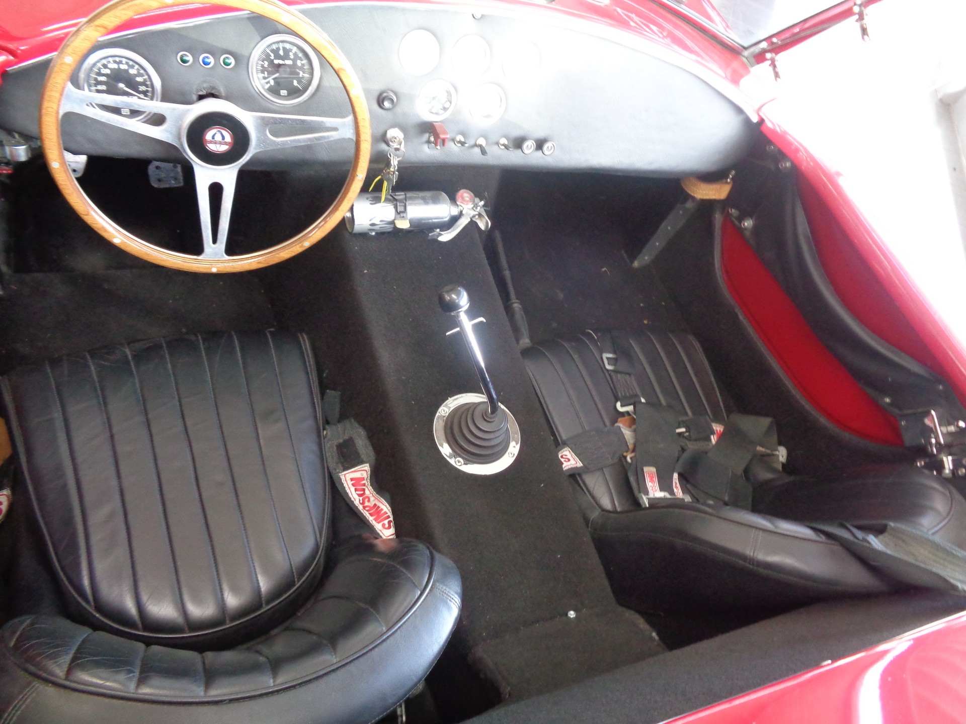 AC Cobra Factory five replica-showroom-element-3