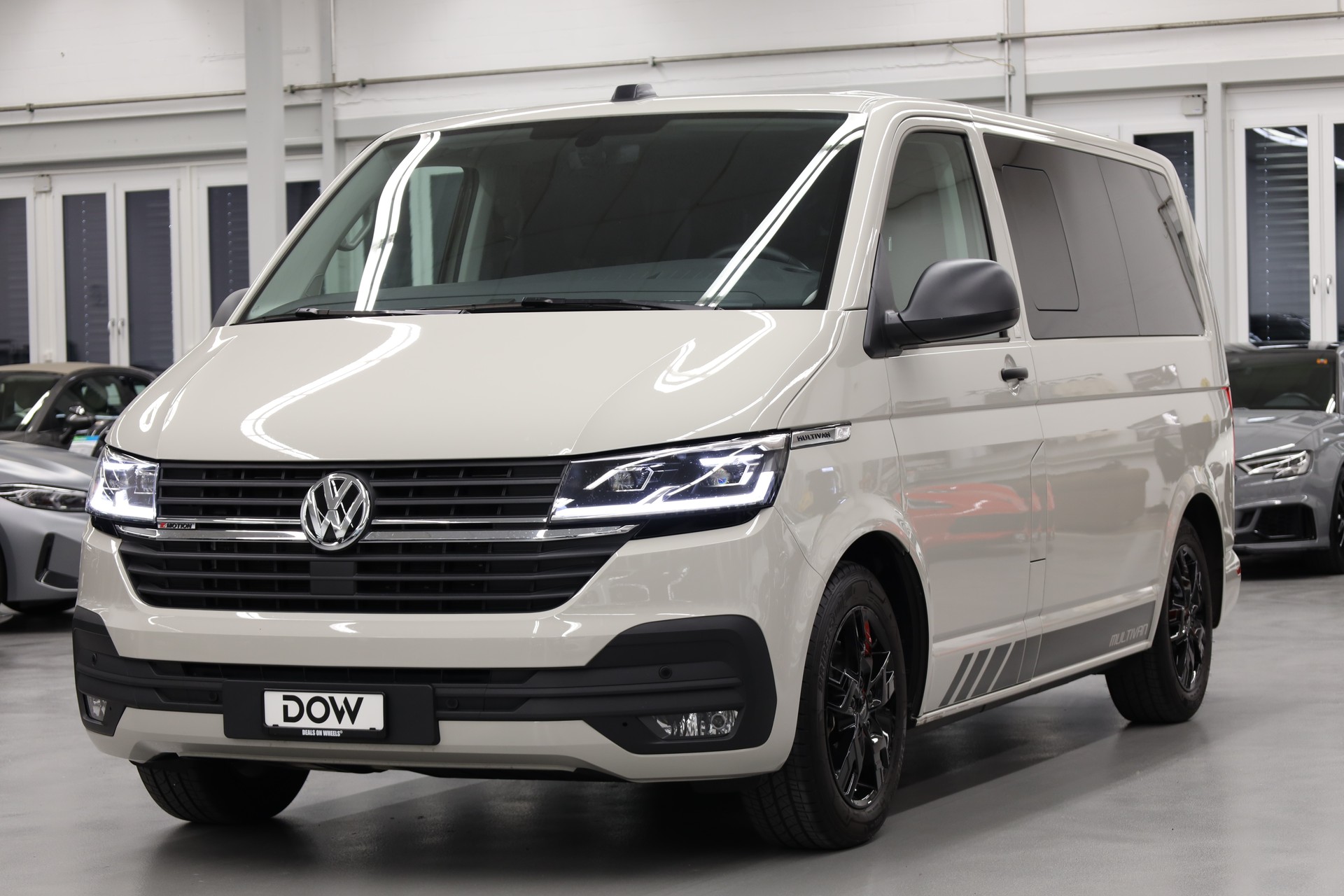 VW T6.1 Multivan 2.0 TDI 150 Trendline Liberty DSG 4m-showroom-element-2