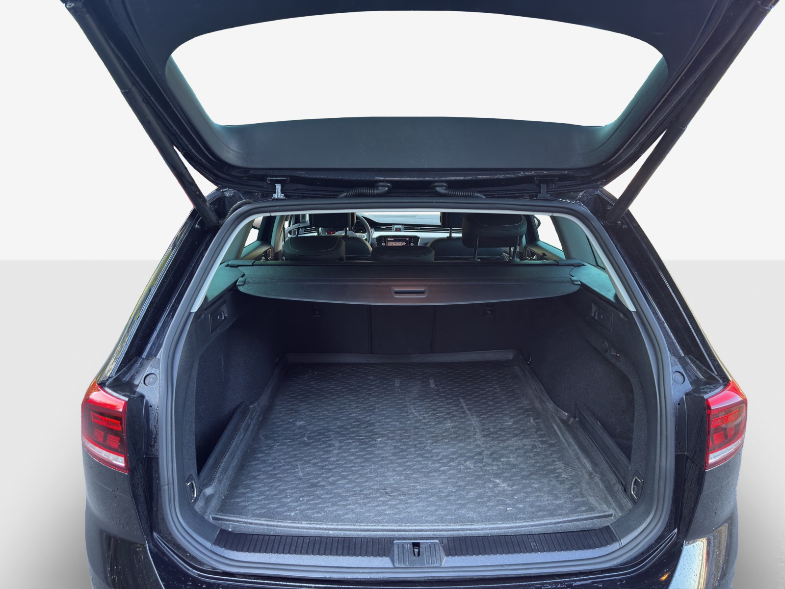 VW Passat 2.0 TDI BMT Elegance 4Motion DSG-image-12