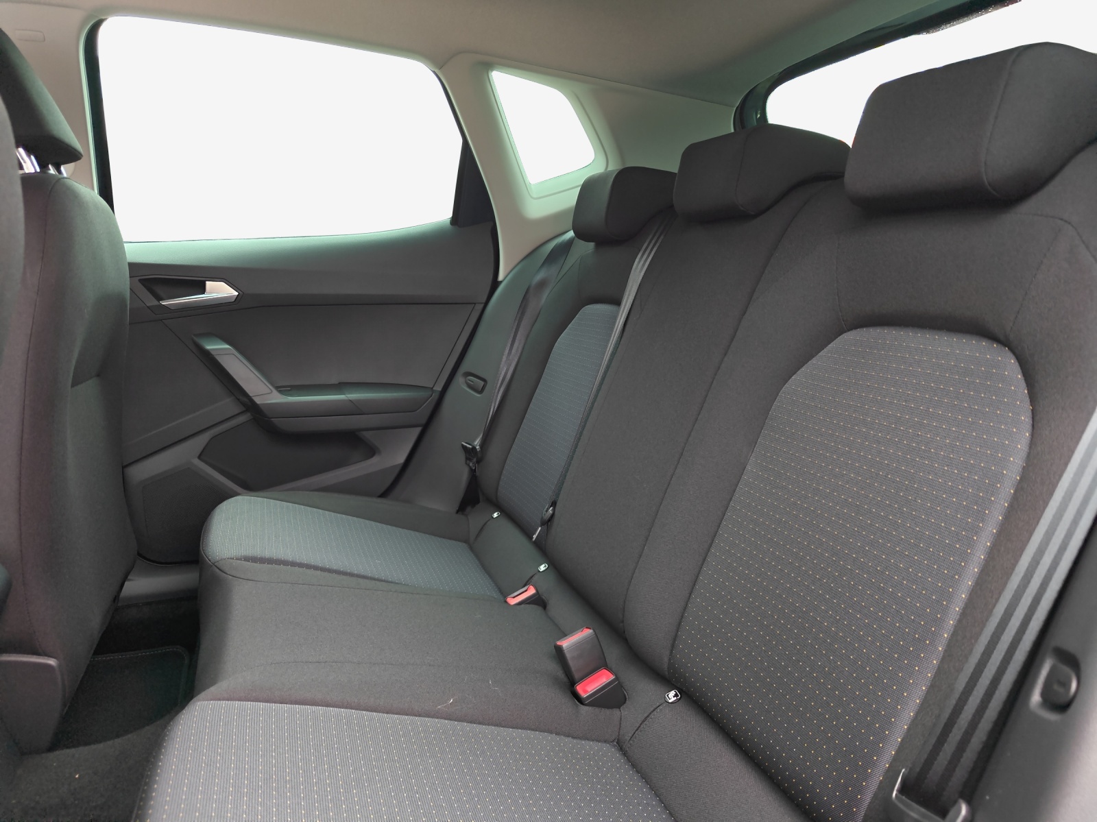 SEAT Arona 1.0 TSI Eco GO DSG-image-11