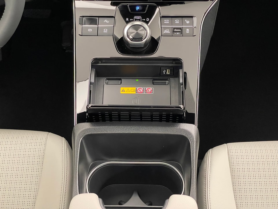 bZ4X Electric Premium AWD 11 kW OBC