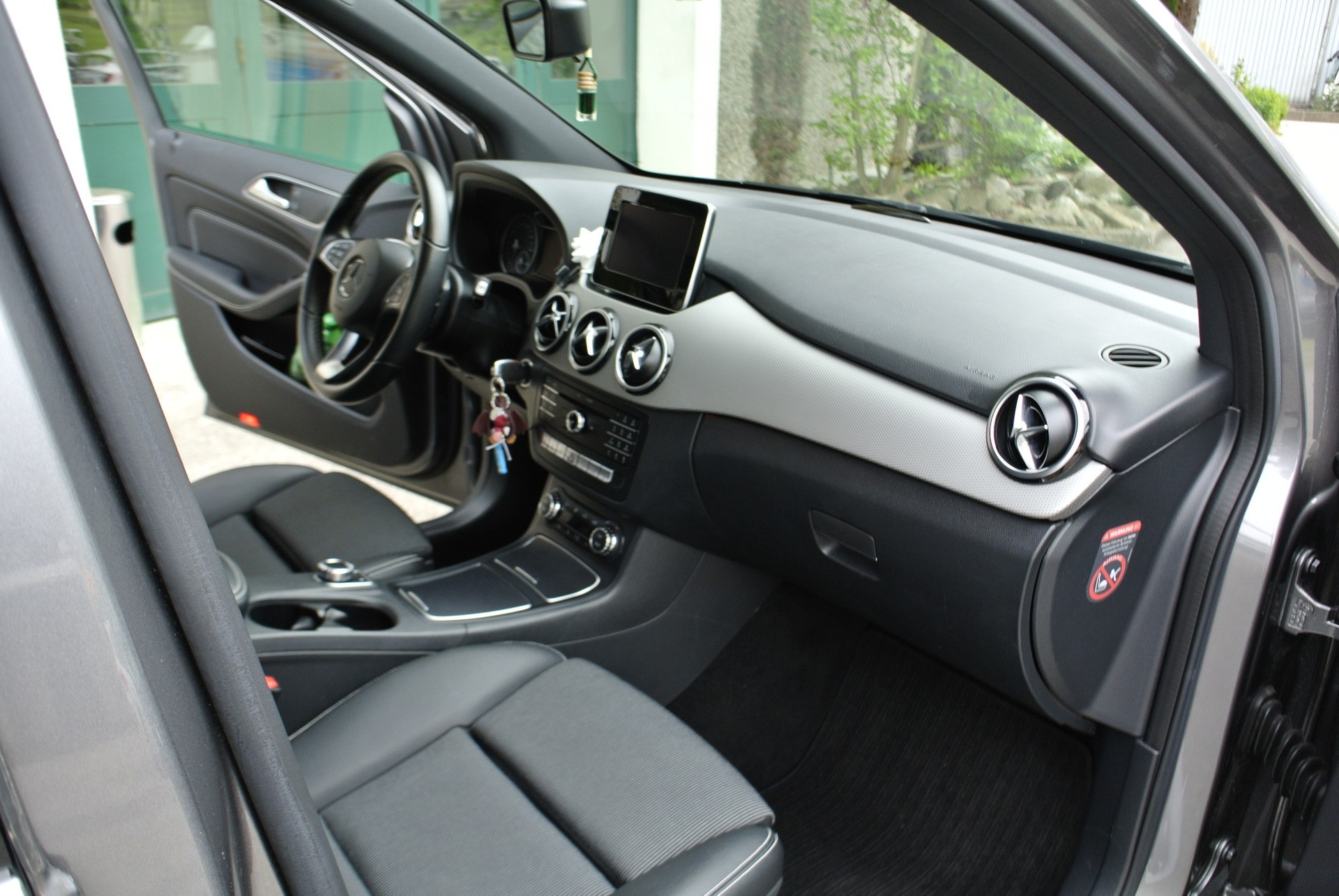 MERCEDES-BENZ B 220 CDI Urban 7G-DCT-image-25
