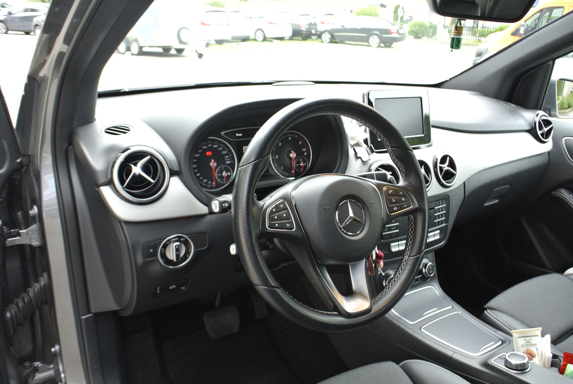 MERCEDES-BENZ B 220 CDI Urban 7G-DCT-image-14