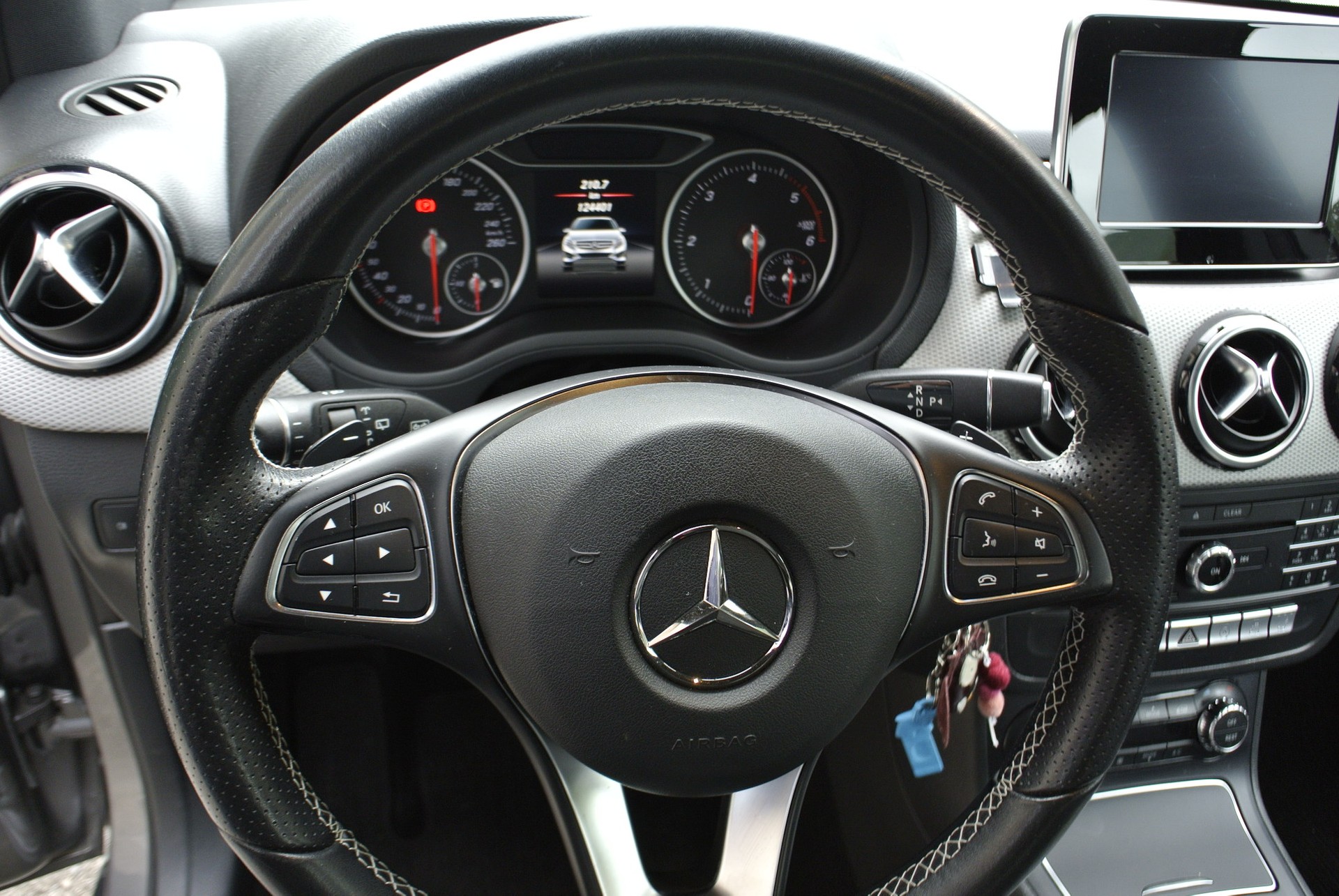 MERCEDES-BENZ B 220 CDI Urban 7G-DCT-image-13