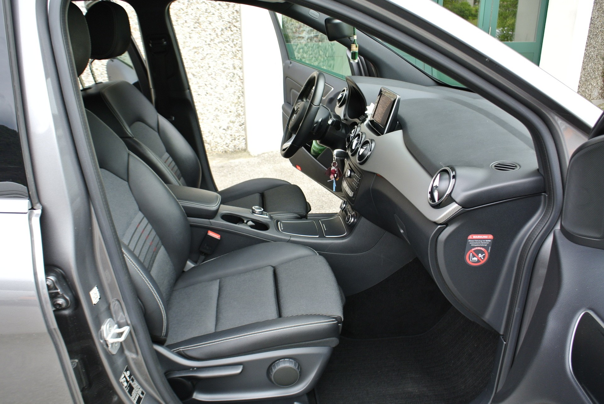 MERCEDES-BENZ B 220 CDI Urban 7G-DCT-image-23