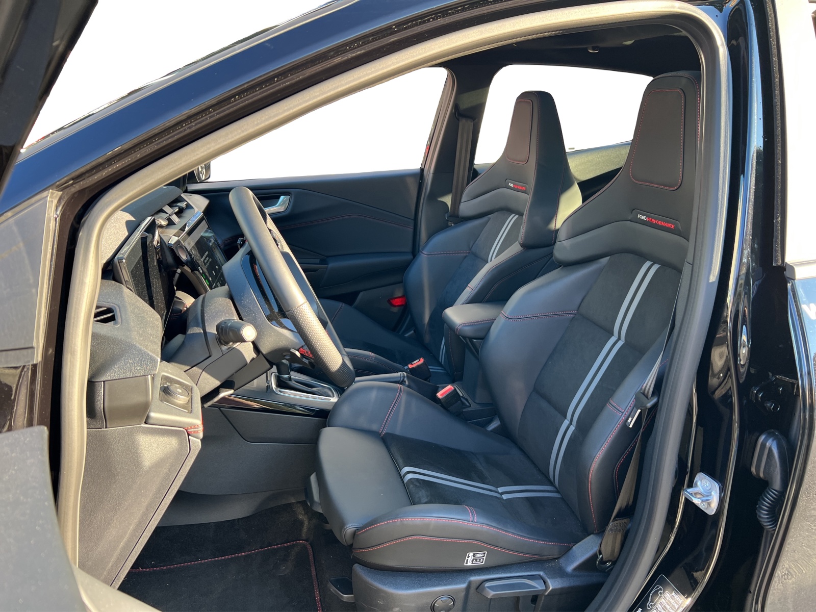 FORD Puma 1.0 EcoB Hybrid 160 ST-showroom-element-3