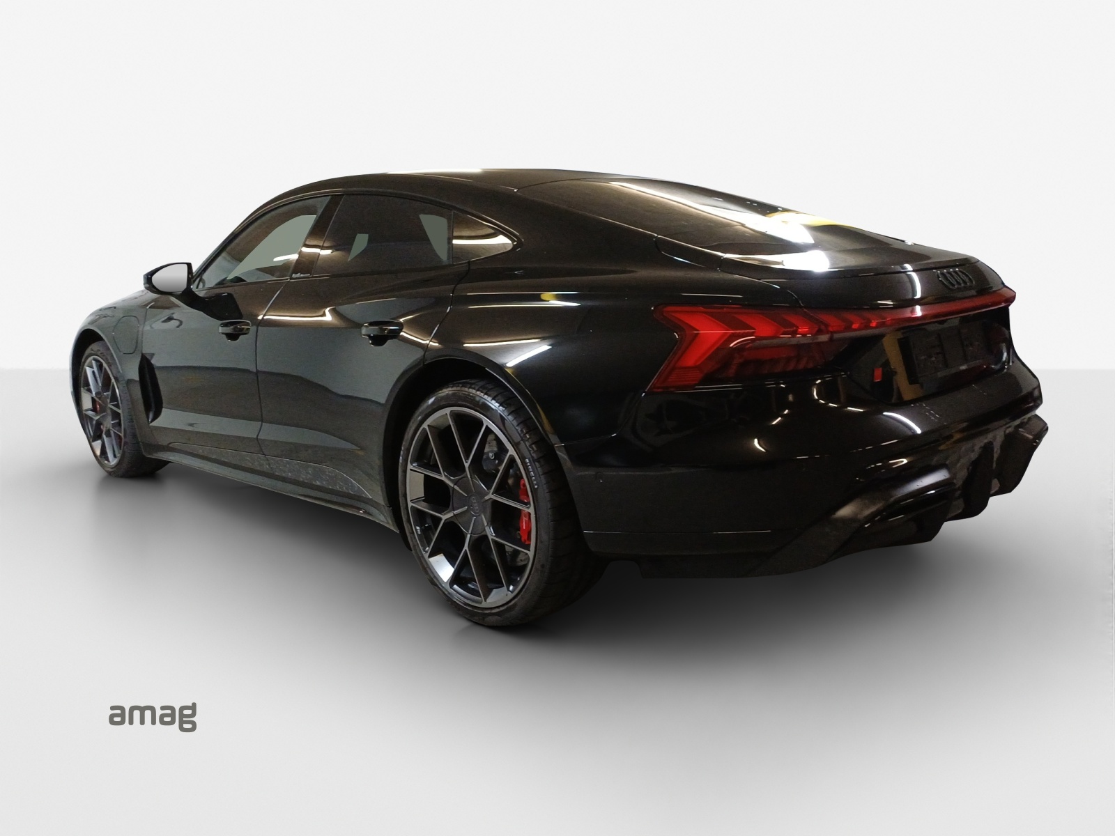 AUDI RS e-tron GT performance quattro-showroom-element-2