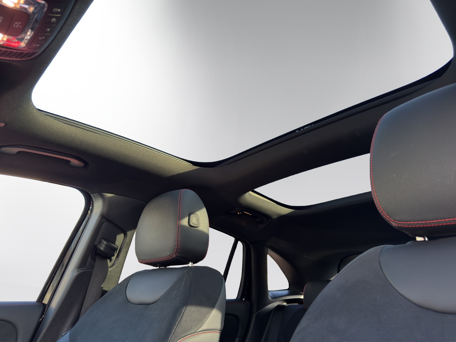 Image MERCEDES-BENZ GLA-250 GLA 250 AMG Line 4Matic