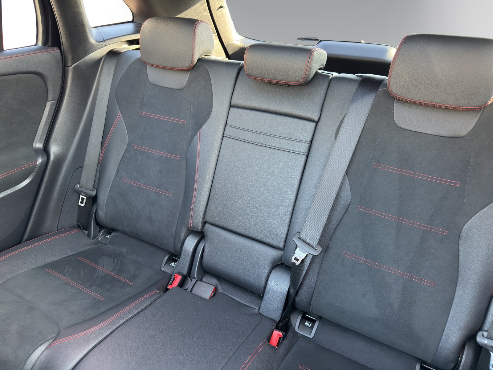 Image MERCEDES-BENZ GLA-250 GLA 250 AMG Line 4Matic