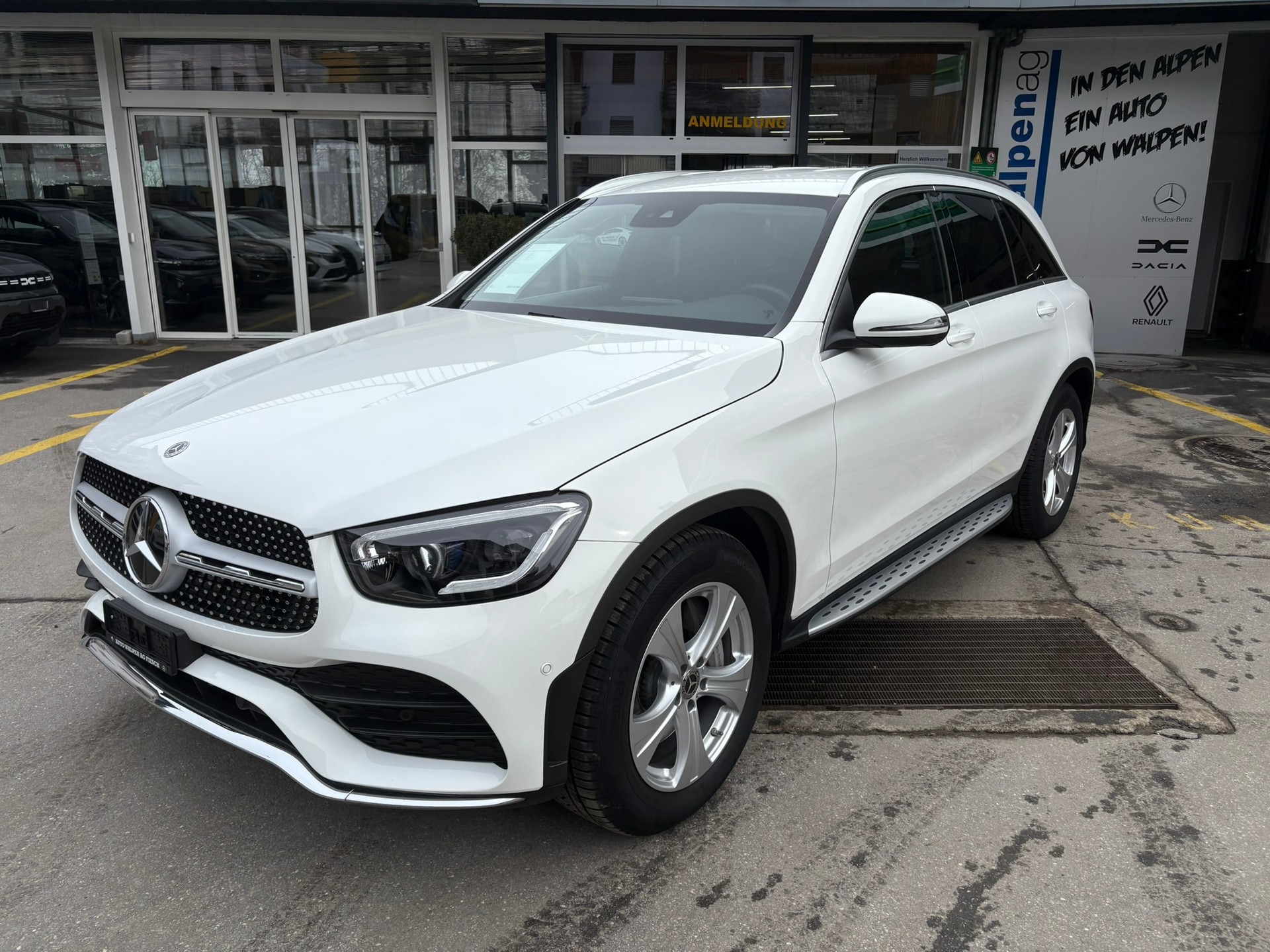 MERCEDES-BENZ GLC 220 d AMG Line 4Matic