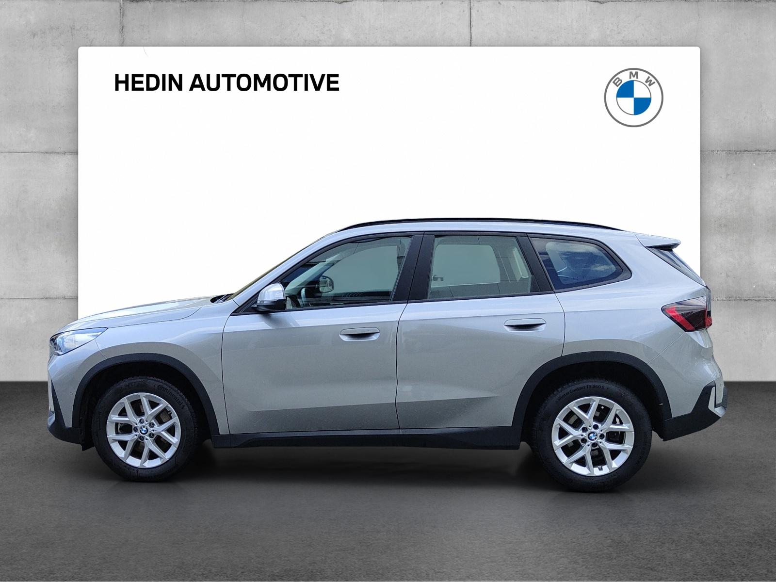 BMW X1 23i xDrive-showroom-element-1