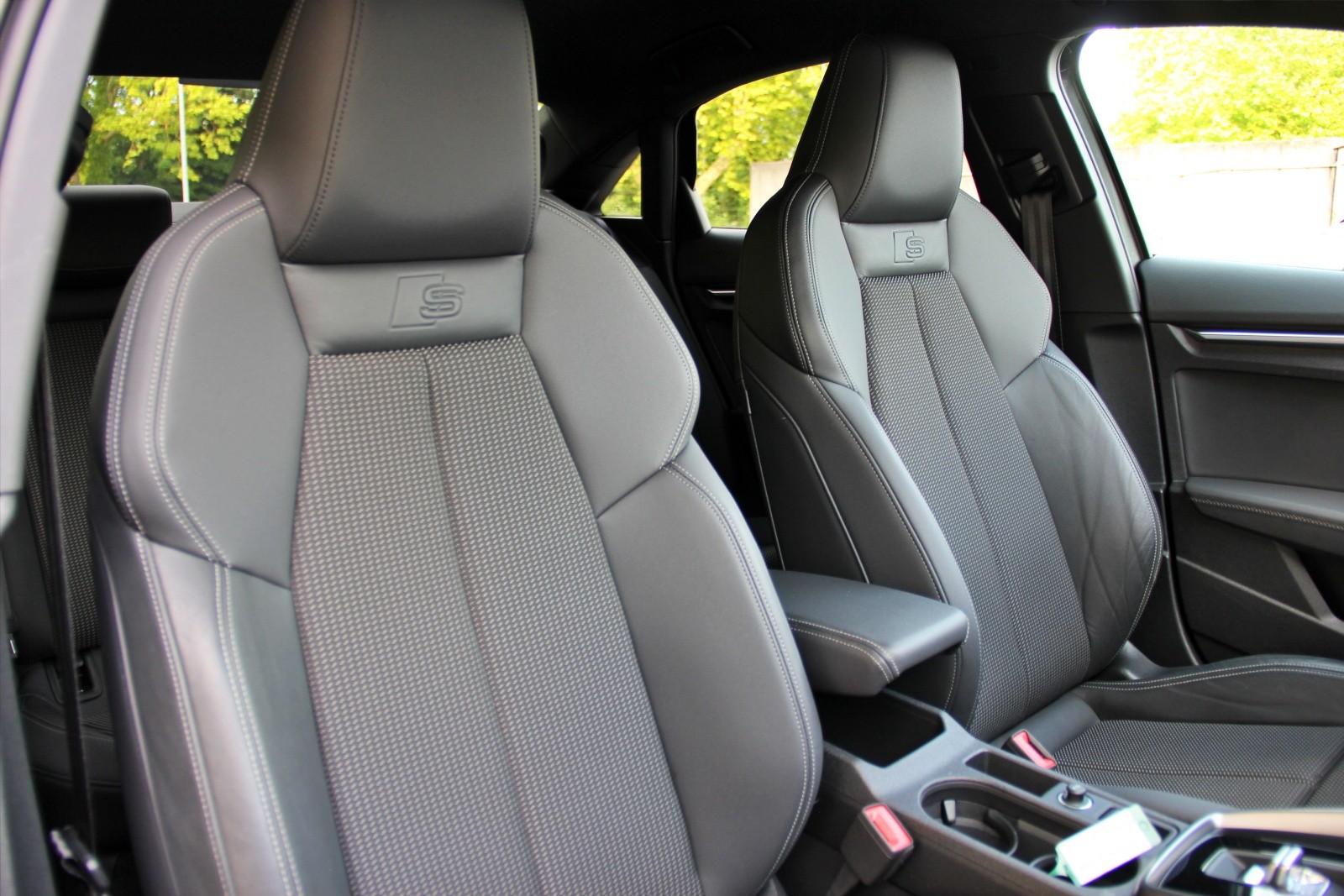 AUDI S3 SEDAN 2.0 TFSI quattro S-tronic-image-14