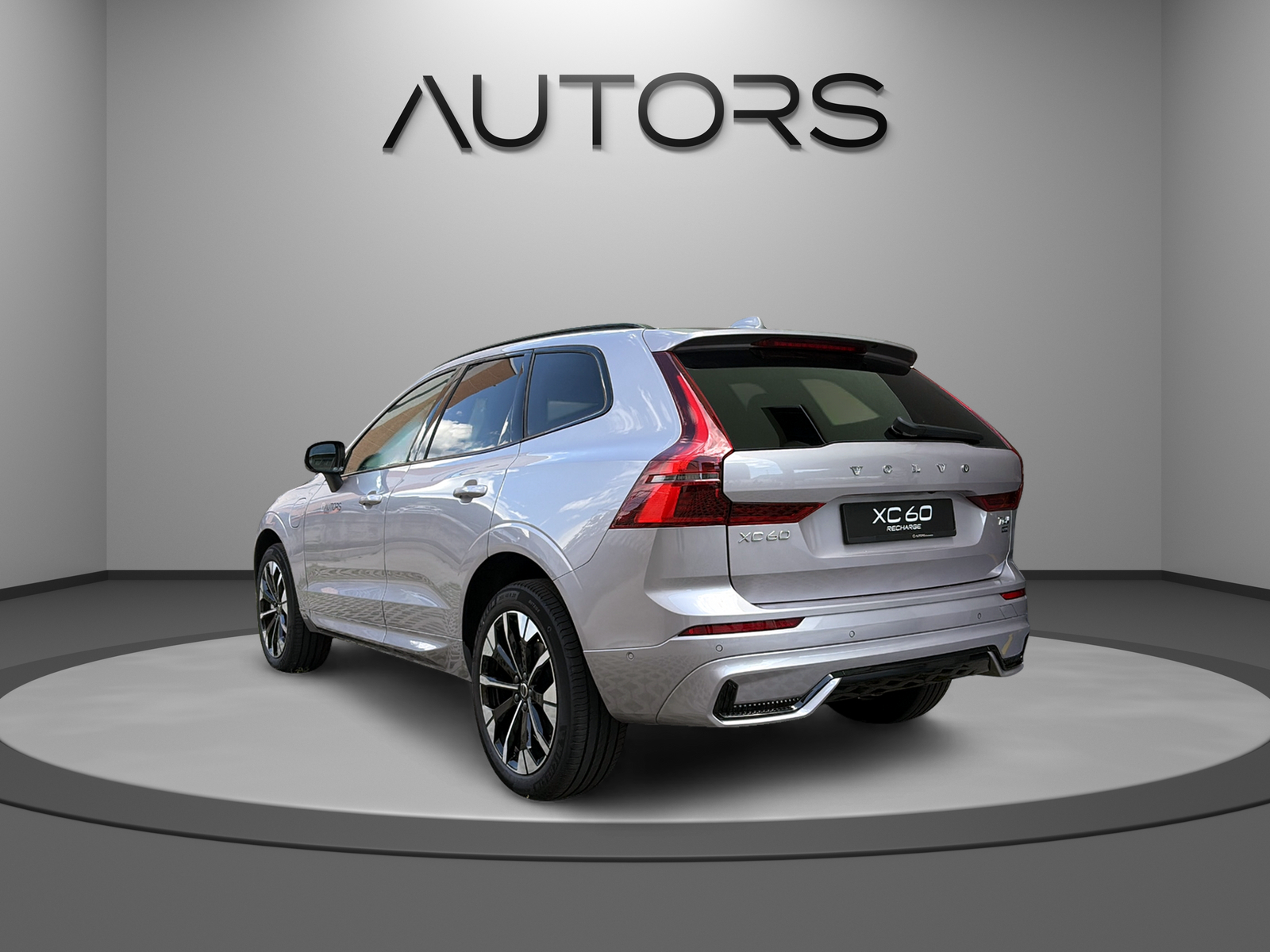 VOLVO XC60 T6 eAWD PluginHybrid Ultra Dark Geartronic-showroom-element-2