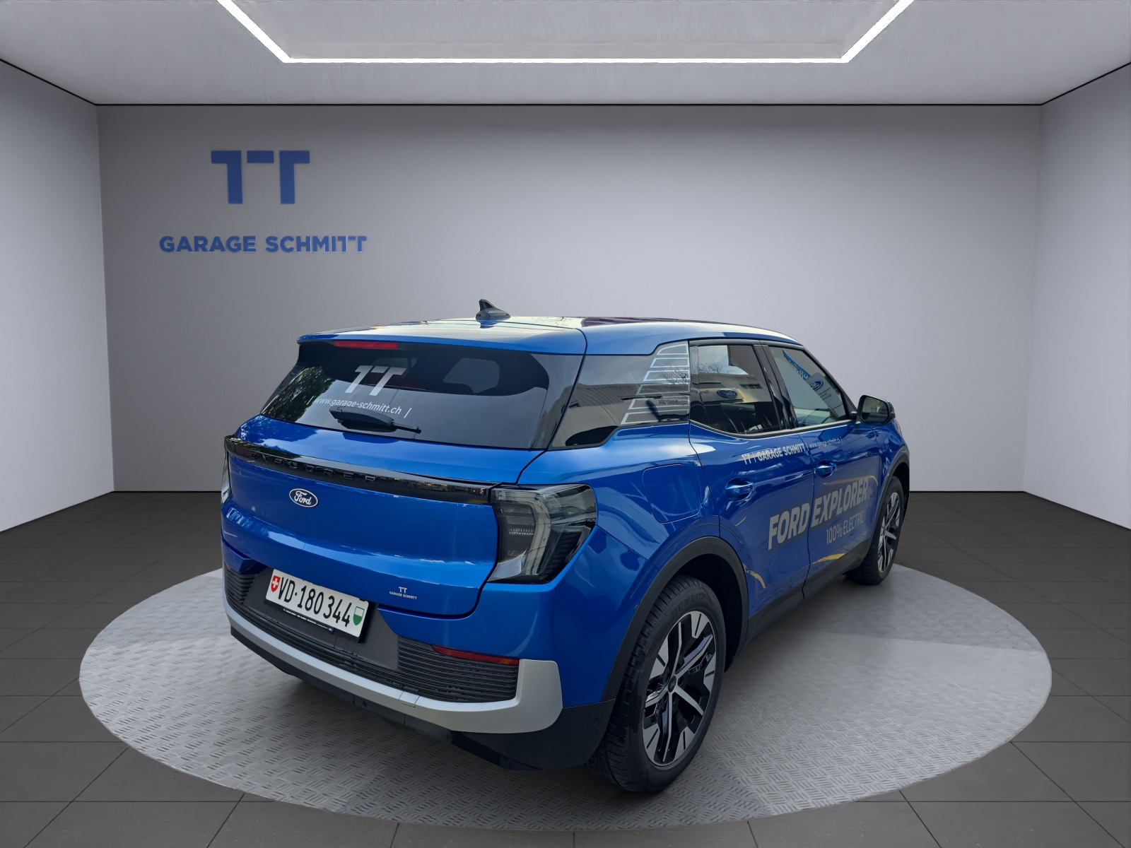 FORD Explorer Extended Range Premiu-showroom-element-3